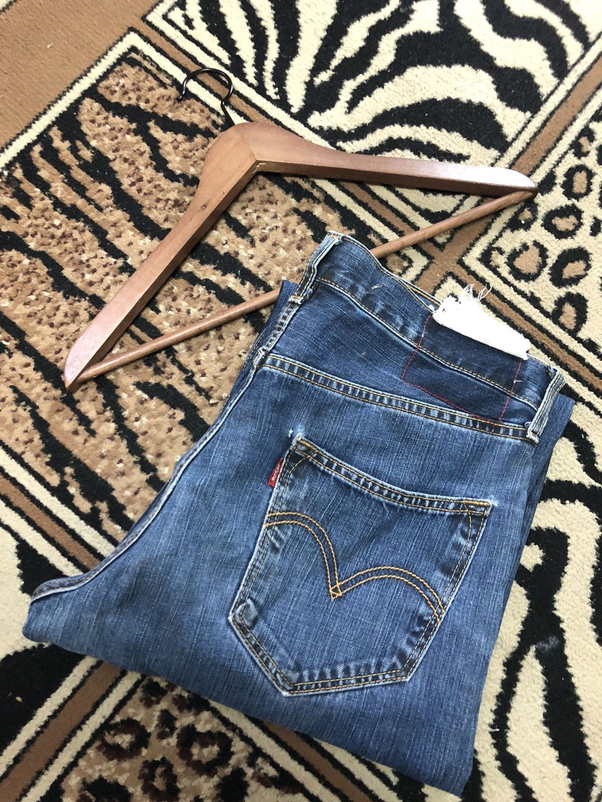 Levi's × Vintage VINTAGE 90s LEVIS BLUE WASH DENIM Size US 33 - 1 Thumbnail