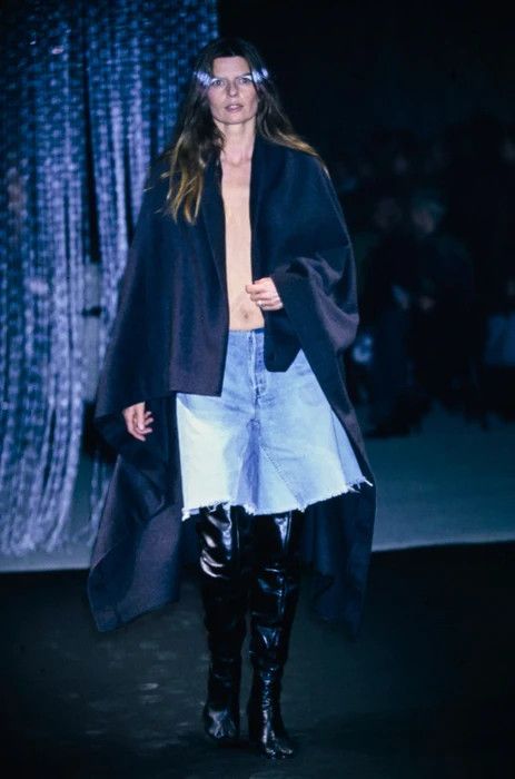 image of Maison Margiela Aw01 Artisanal Shorts in Blue, Women's (Size 26)