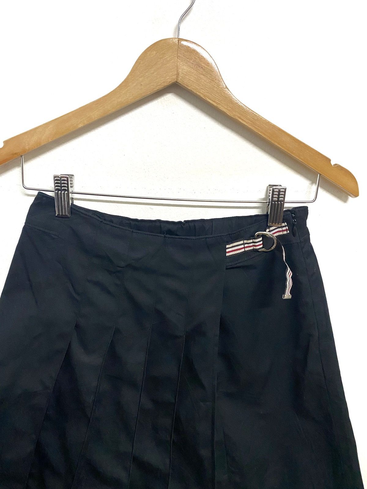 Burberry Burberry London Black Mini Skirt Size 26" / US 2 / IT 38 - 2 Thumbnail