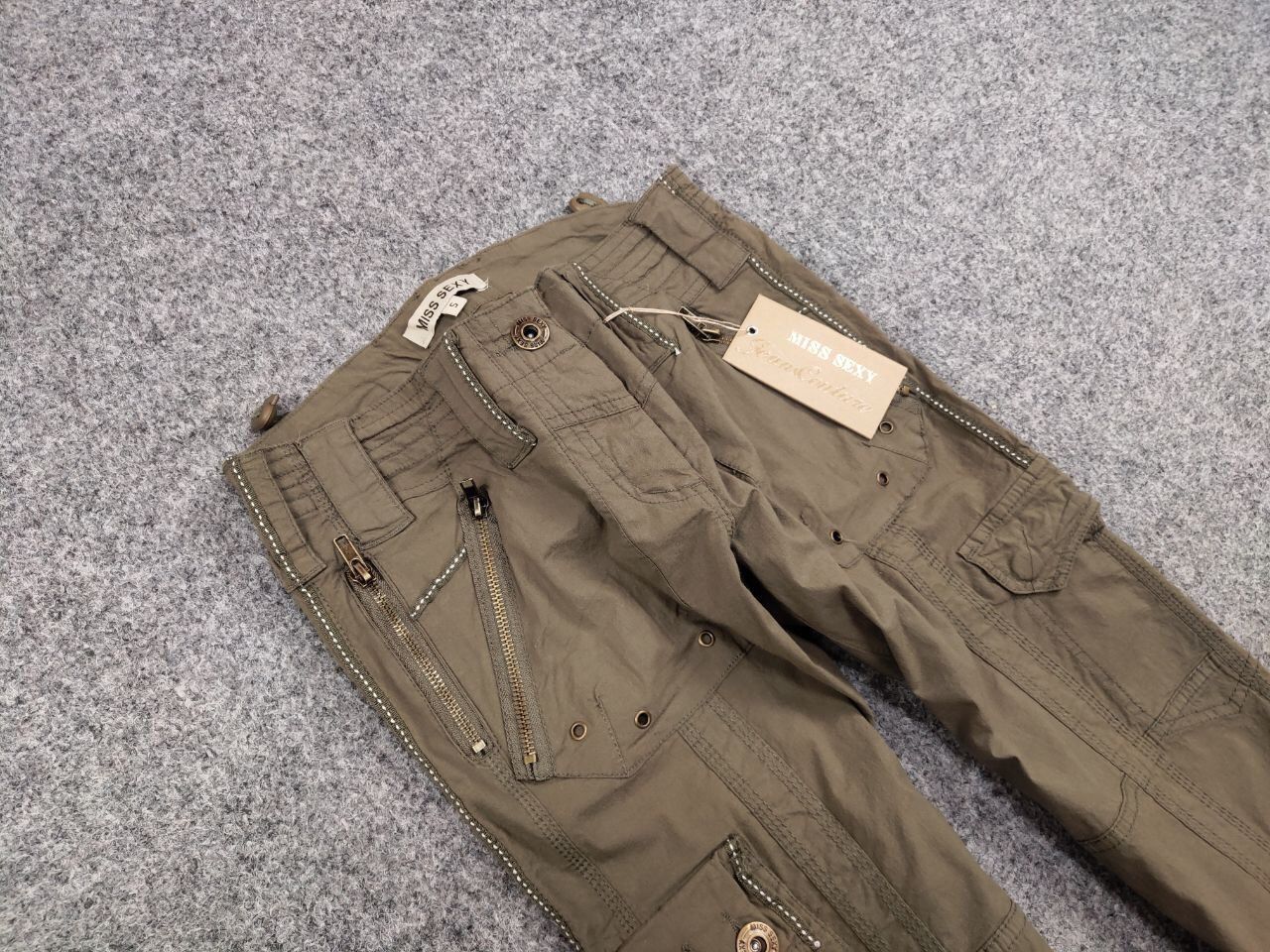 Japanese Brand Vintage 90's Japanese Baggy Multi Pocket Cargo pants Womens Size 30" / US 8 / IT 44 - 11 Thumbnail