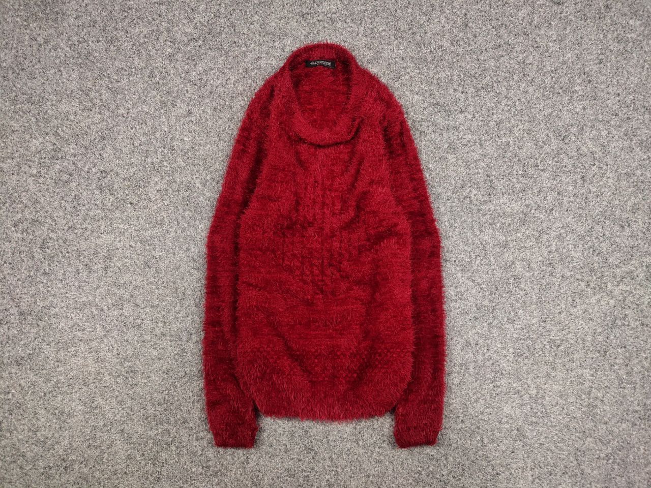 Japanese Brand Vintage Japanese Red Mohair Style Fuzzy Crewneck Sweater Size M / US 6-8 / IT 42-44 - 1 Thumbnail