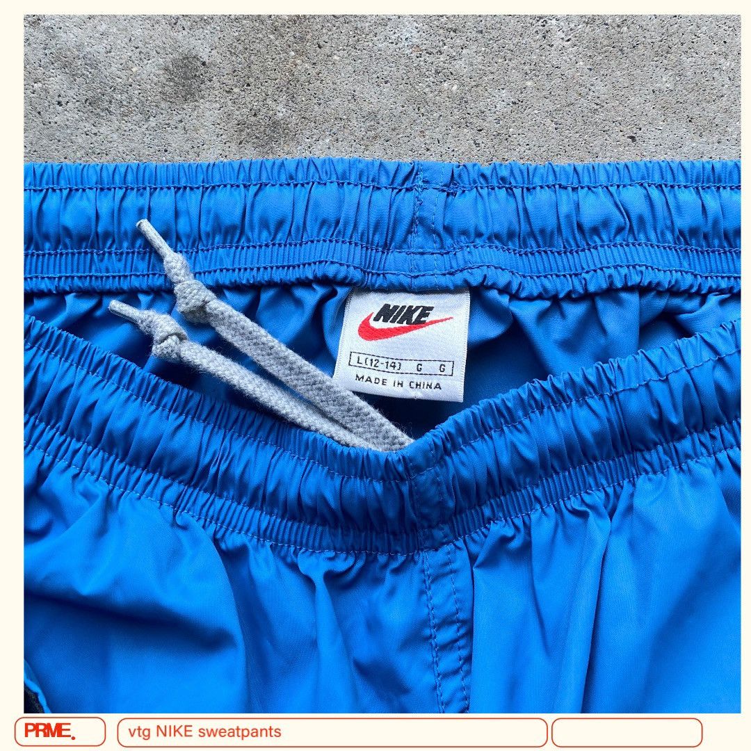 Nike × Vintage vintage 90s NIKE Swoosh Stitched Nylon Track sweatpants Size US 30 / EU 46 - 5 Thumbnail