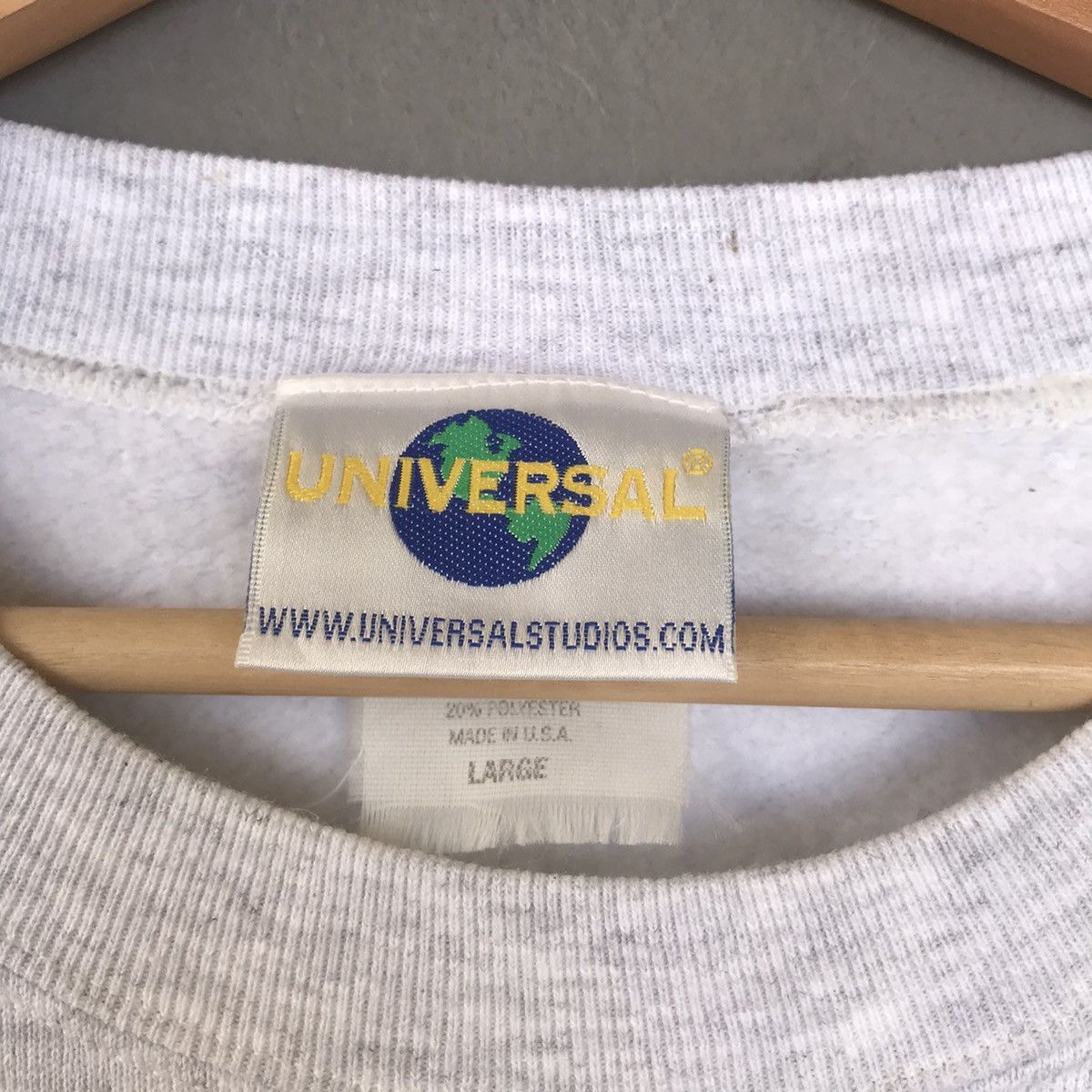 Universal Studios × Vintage Vintage Universal Studios 99 Movie Big Logo Sweatshirt Size US L / EU 52-54 / 3 - 3 Thumbnail