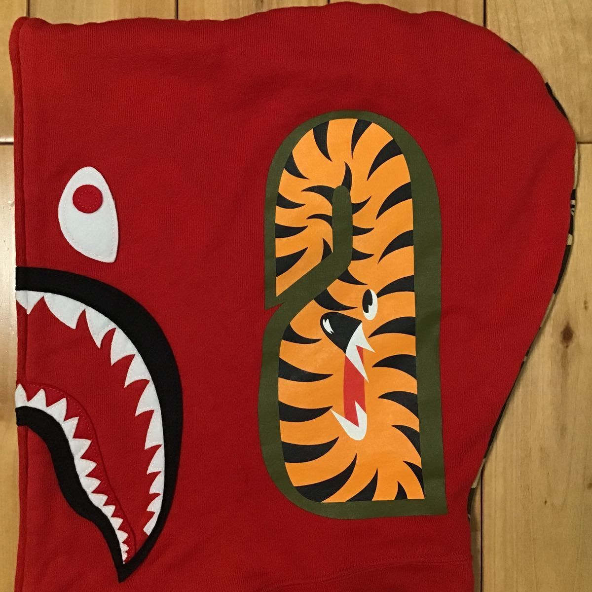 Bape 2006 🔥aoyama limited🔥 shark full zip hoodie BAPE Size US M / EU 48-50 / 2 - 4 Thumbnail