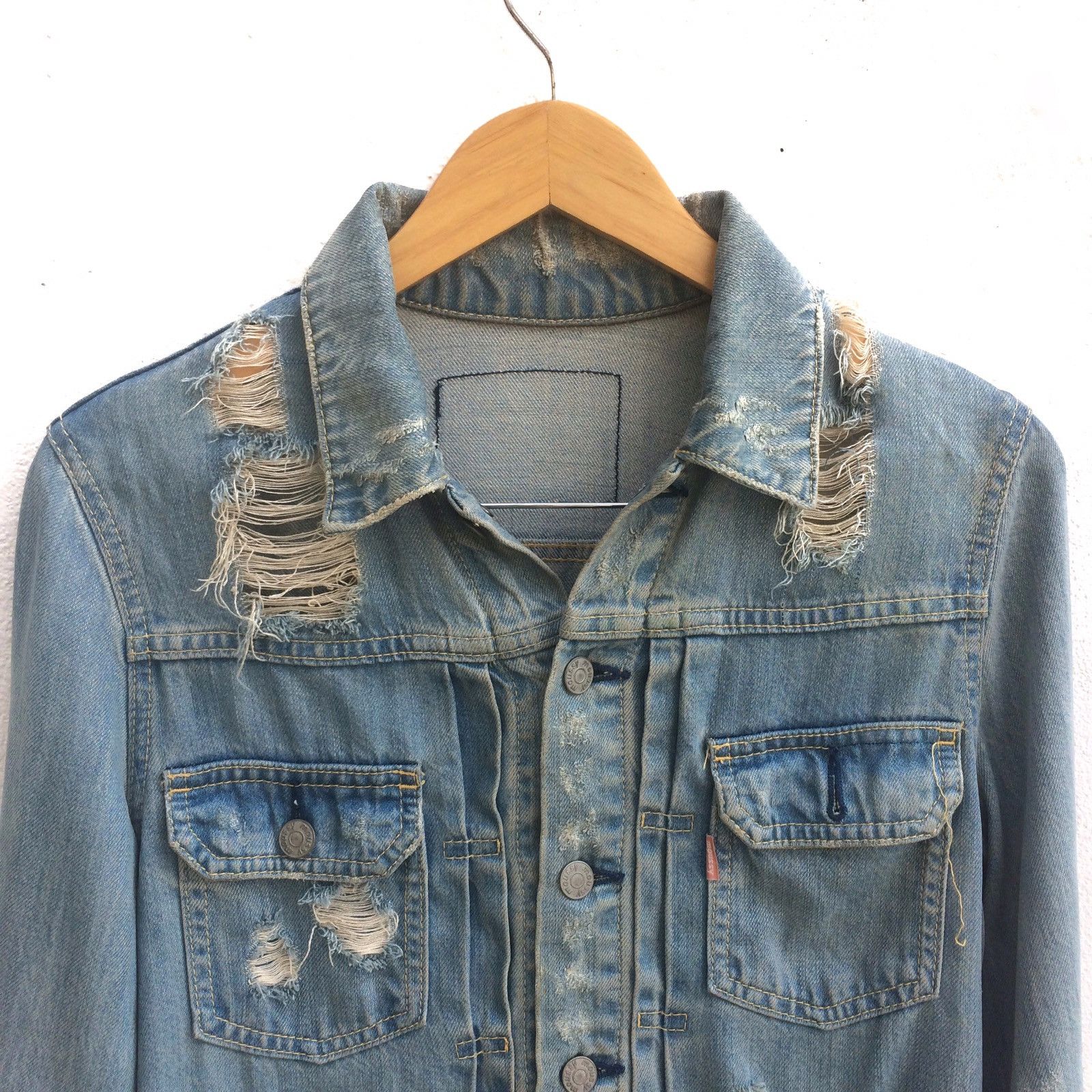 Other MOUSSY Distressed Denim Trucker Jacket Size US S / EU 44-46 / 1 - 2 Thumbnail