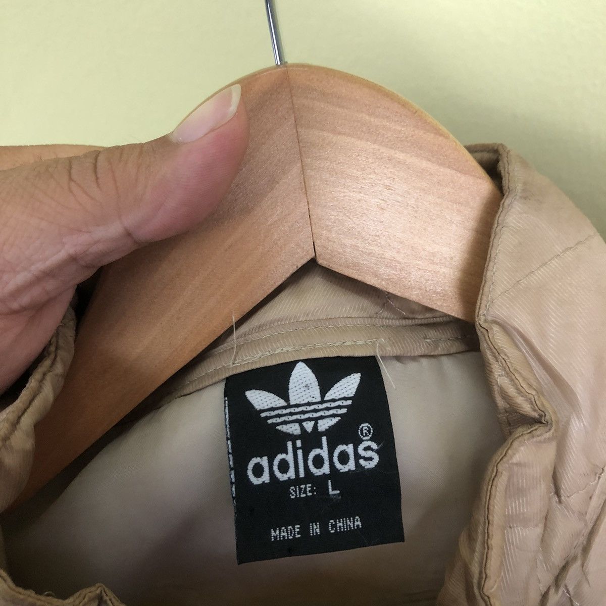 Adidas Vintage 90'Sleeveless Adidas Light Puffer Size US L / EU 52-54 / 3 - 1 Thumbnail