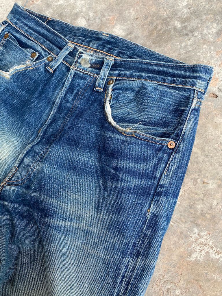 Levi's Vintage Clothing RARE🔥Repro True Vintage Distress Levi's 501 of 1955 Jeans Size US 31 - 13 Thumbnail