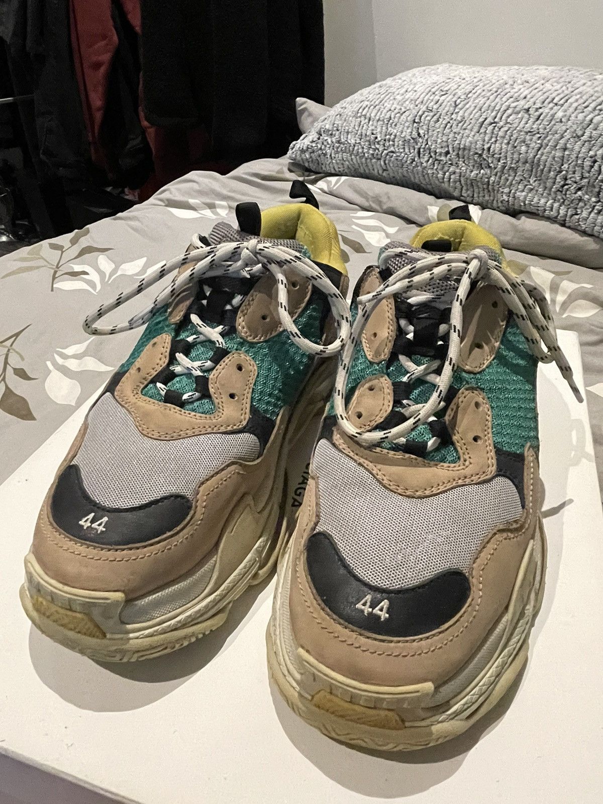 Balenciaga triple s size 44 best sale