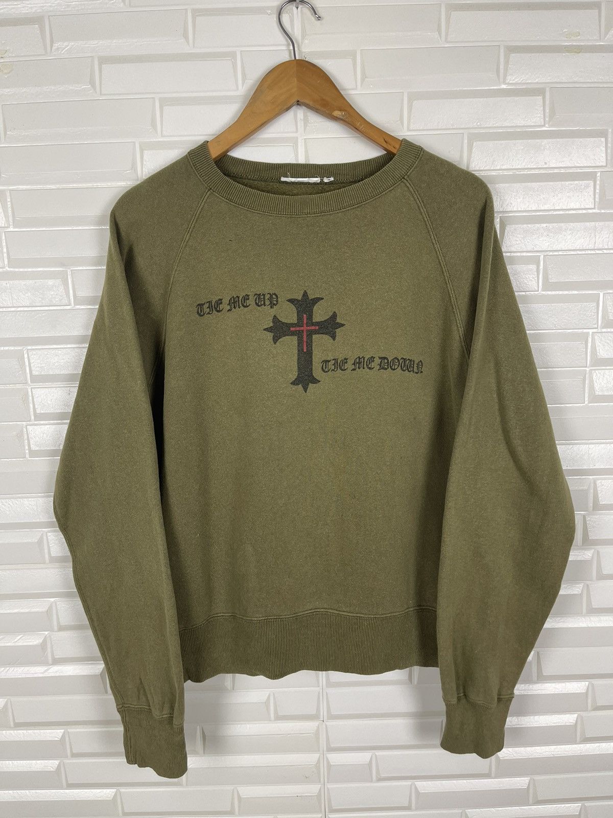Designer Vintage Streetwear Sweatshirt Chrome Heart Inspired Size US M / EU 48-50 / 2 - 5 Thumbnail