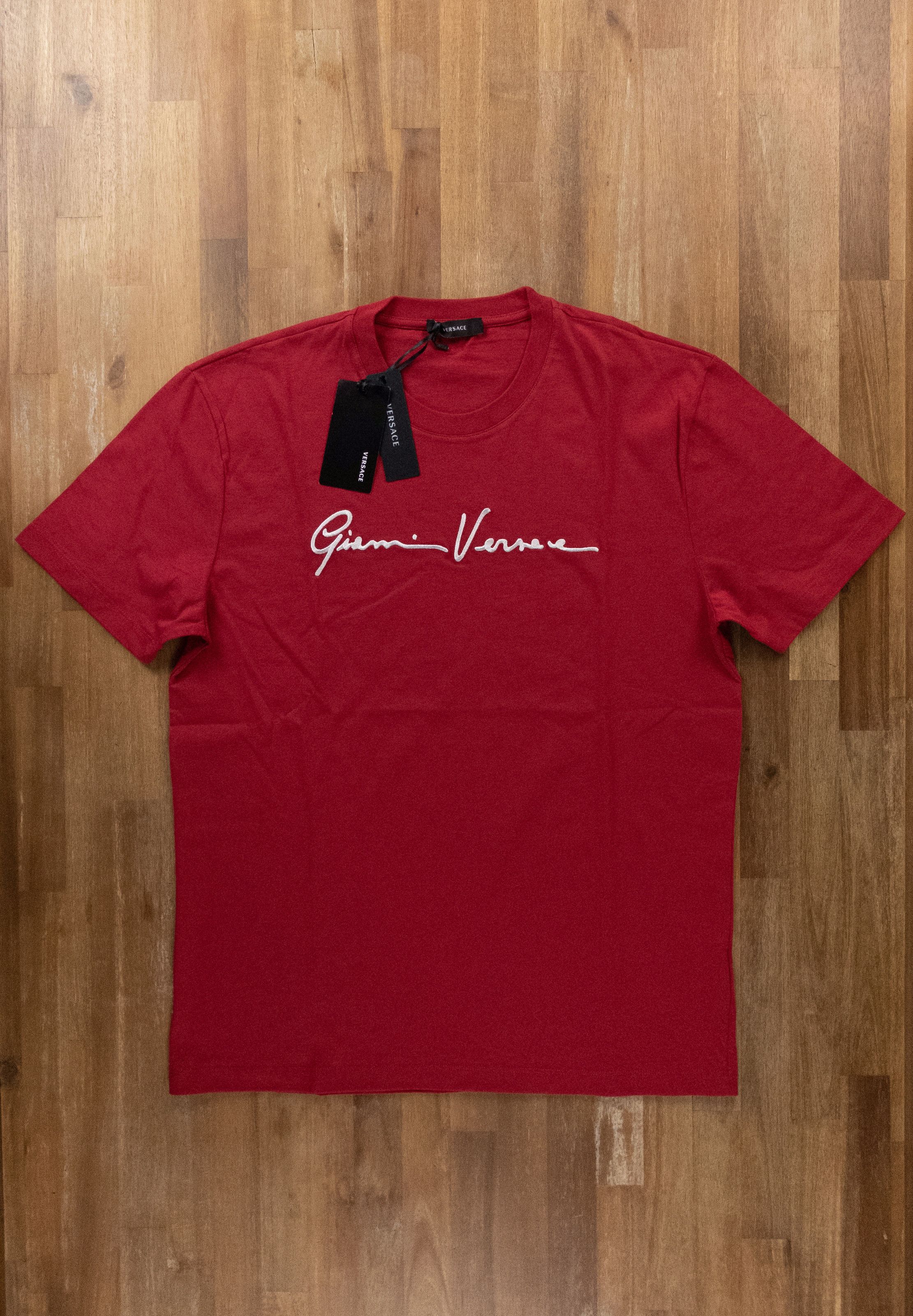 VERSACE red white signature logo embroidered t-shirt XL