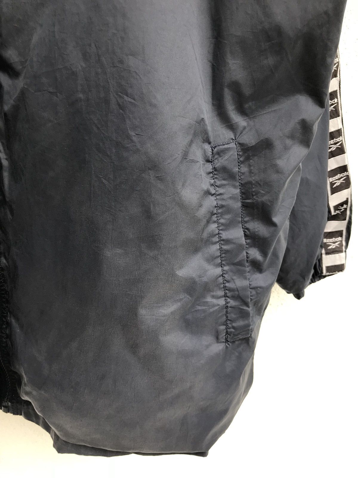 Reebok Reebok Windbreaker Button Lightweight Jacket Armpit 25”x33” Size US L / EU 52-54 / 3 - 10 Thumbnail