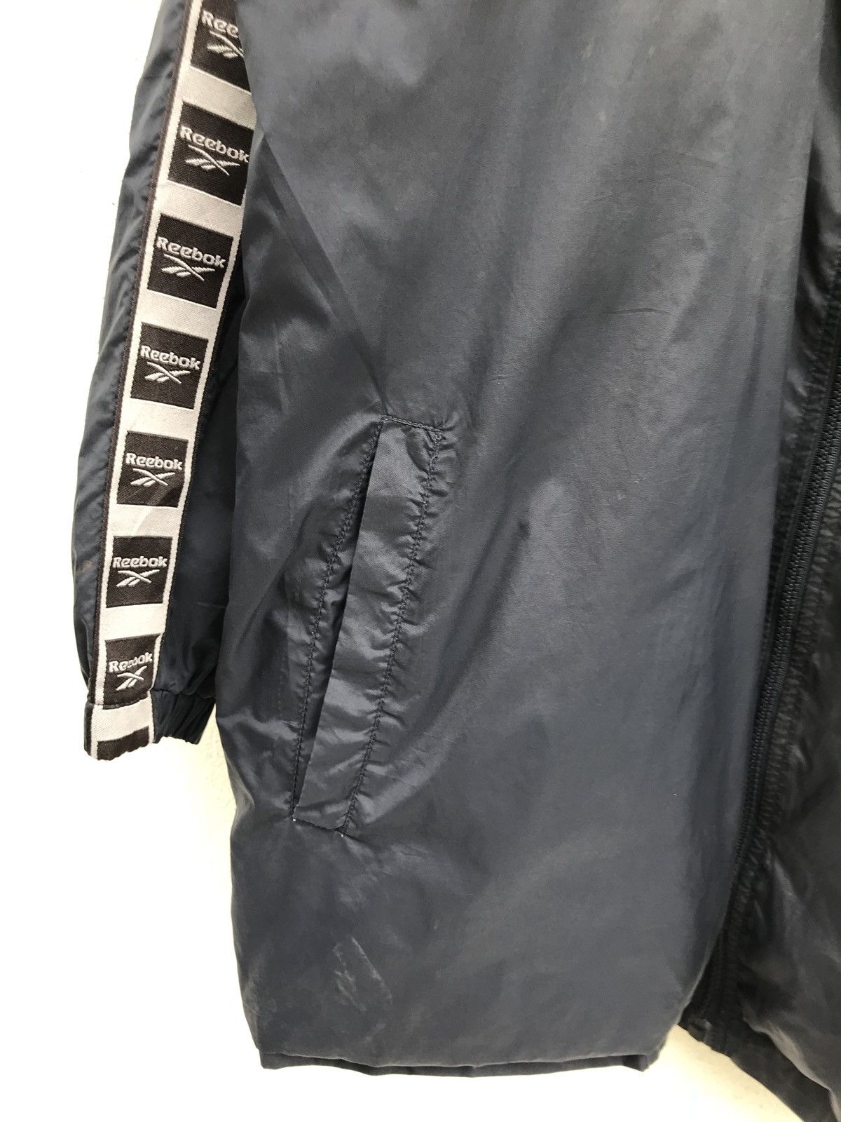 Reebok Reebok Windbreaker Button Lightweight Jacket Armpit 25”x33” Size US L / EU 52-54 / 3 - 11 Thumbnail
