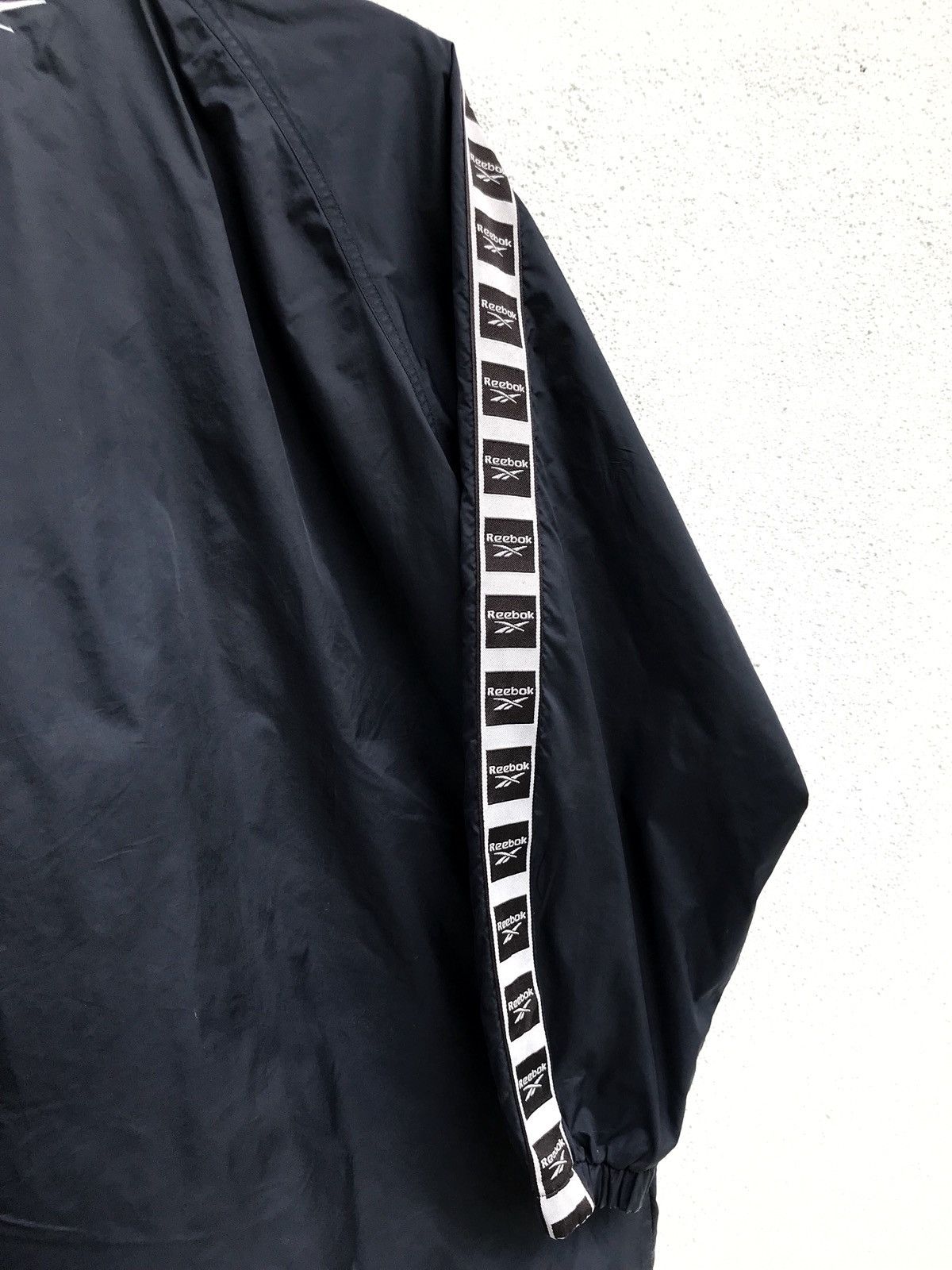 Reebok Reebok Windbreaker Button Lightweight Jacket Armpit 25”x33” Size US L / EU 52-54 / 3 - 8 Thumbnail