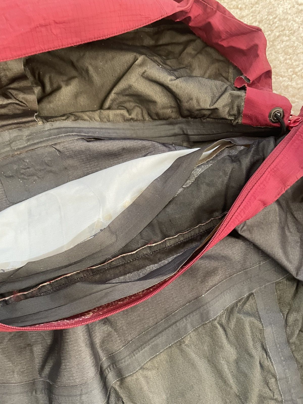 Arc'teryx ARC’TERYX Theta LT Crimson 2000 Size US M / EU 48-50 / 2 - 18 Thumbnail