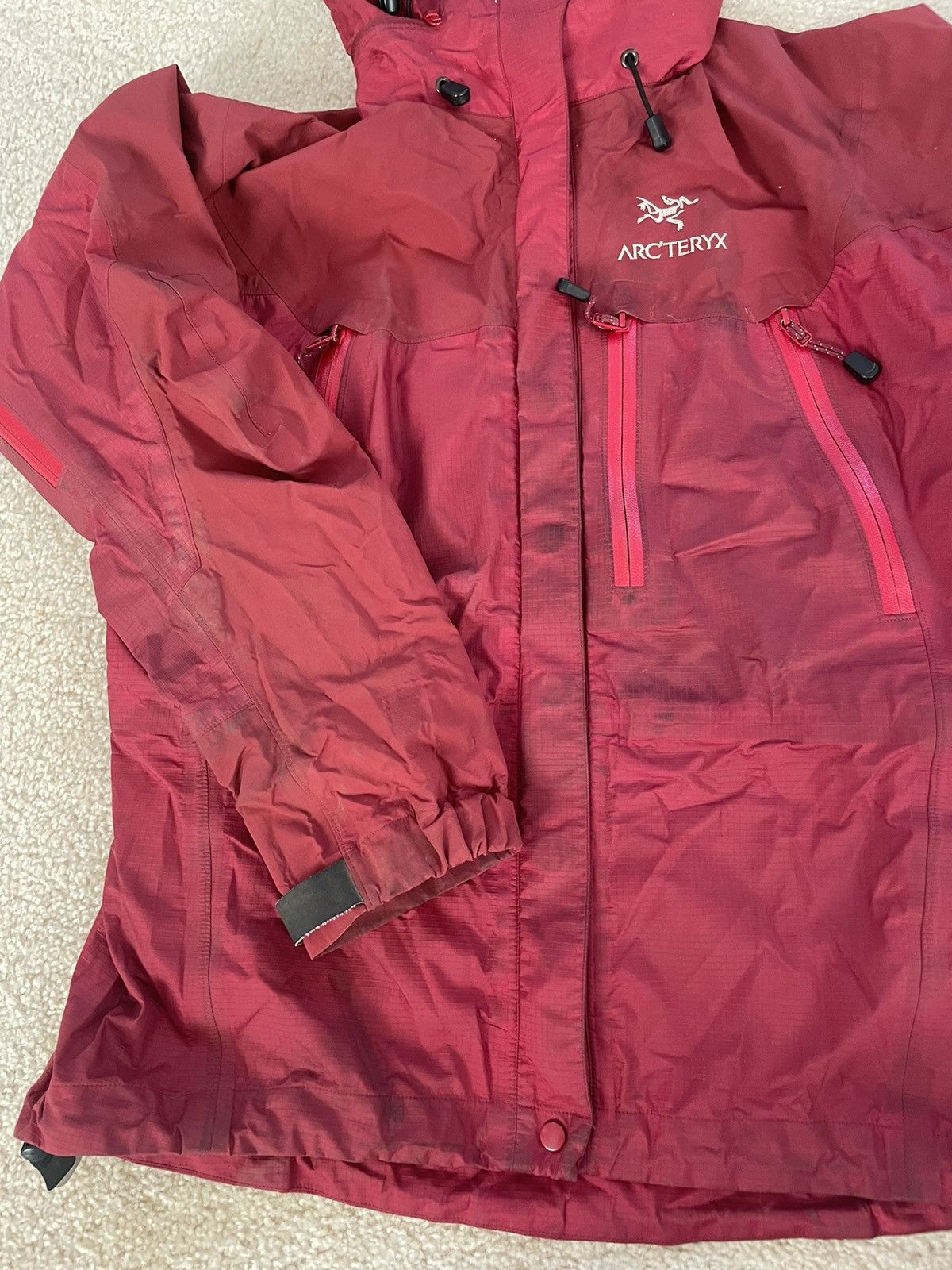 Arc'teryx ARC’TERYX Theta LT Crimson 2000 Size US M / EU 48-50 / 2 - 10 Thumbnail