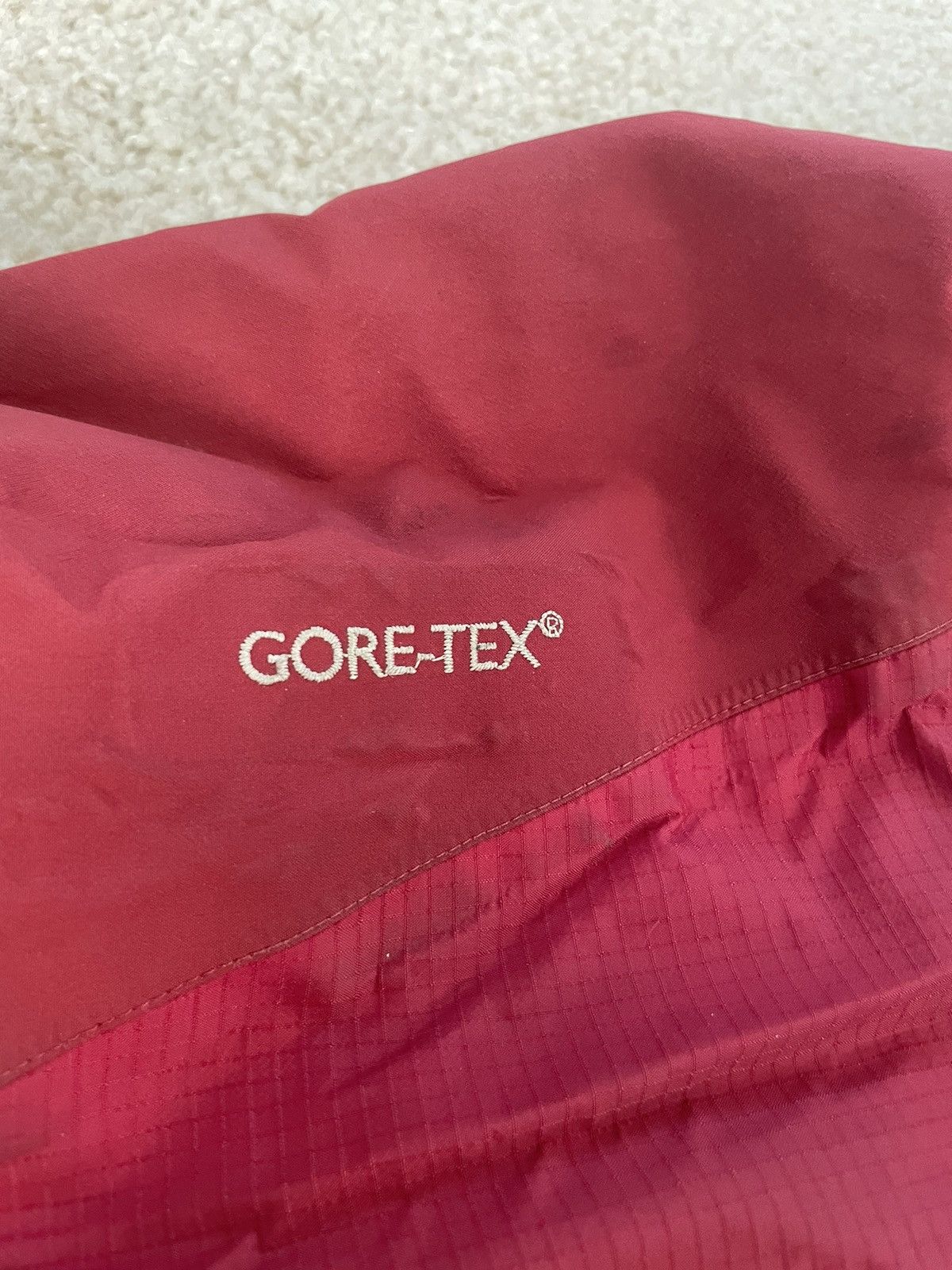 Arc'teryx ARC’TERYX Theta LT Crimson 2000 Size US M / EU 48-50 / 2 - 13 Thumbnail