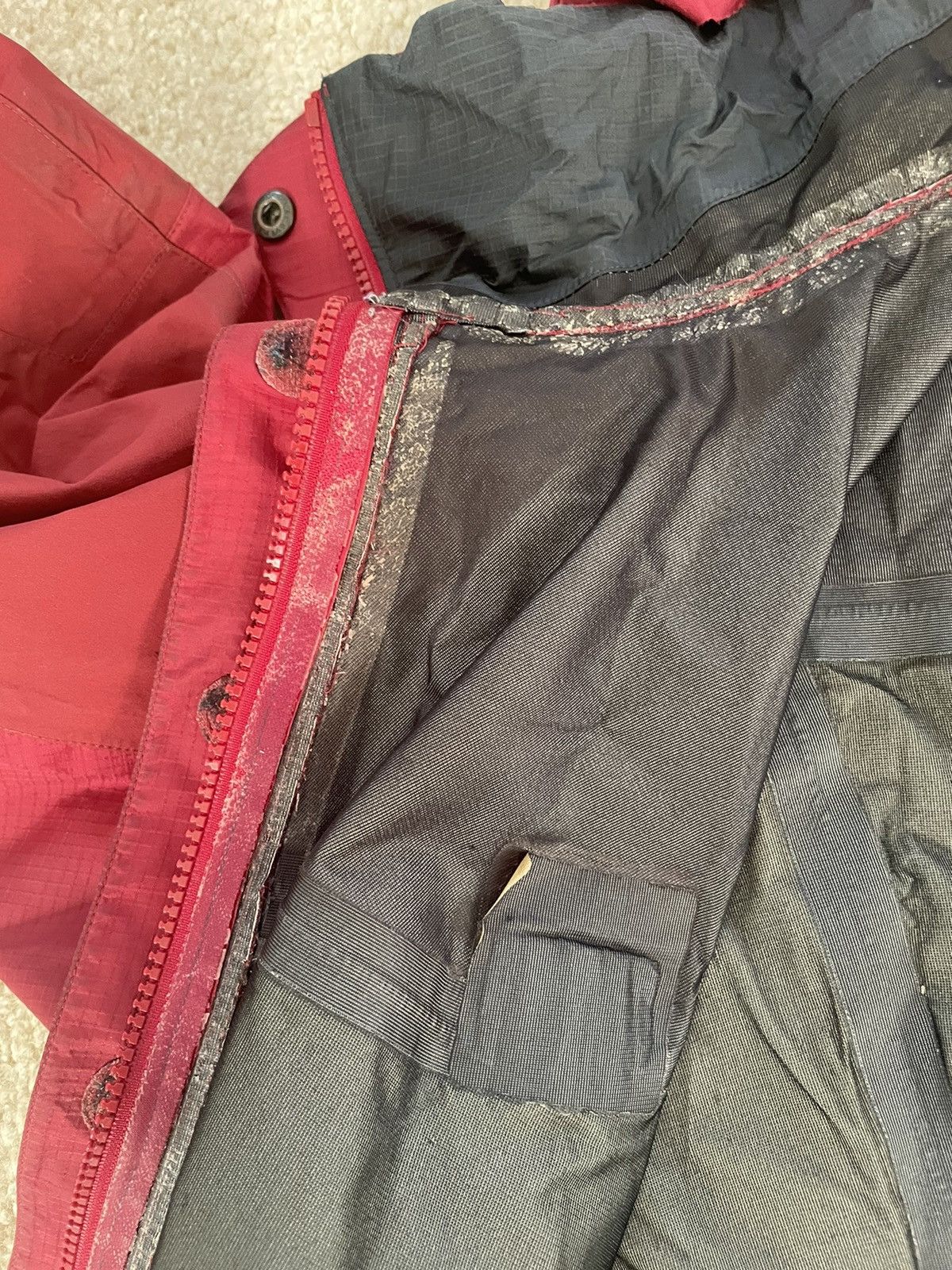 Arc'teryx ARC’TERYX Theta LT Crimson 2000 Size US M / EU 48-50 / 2 - 23 Thumbnail