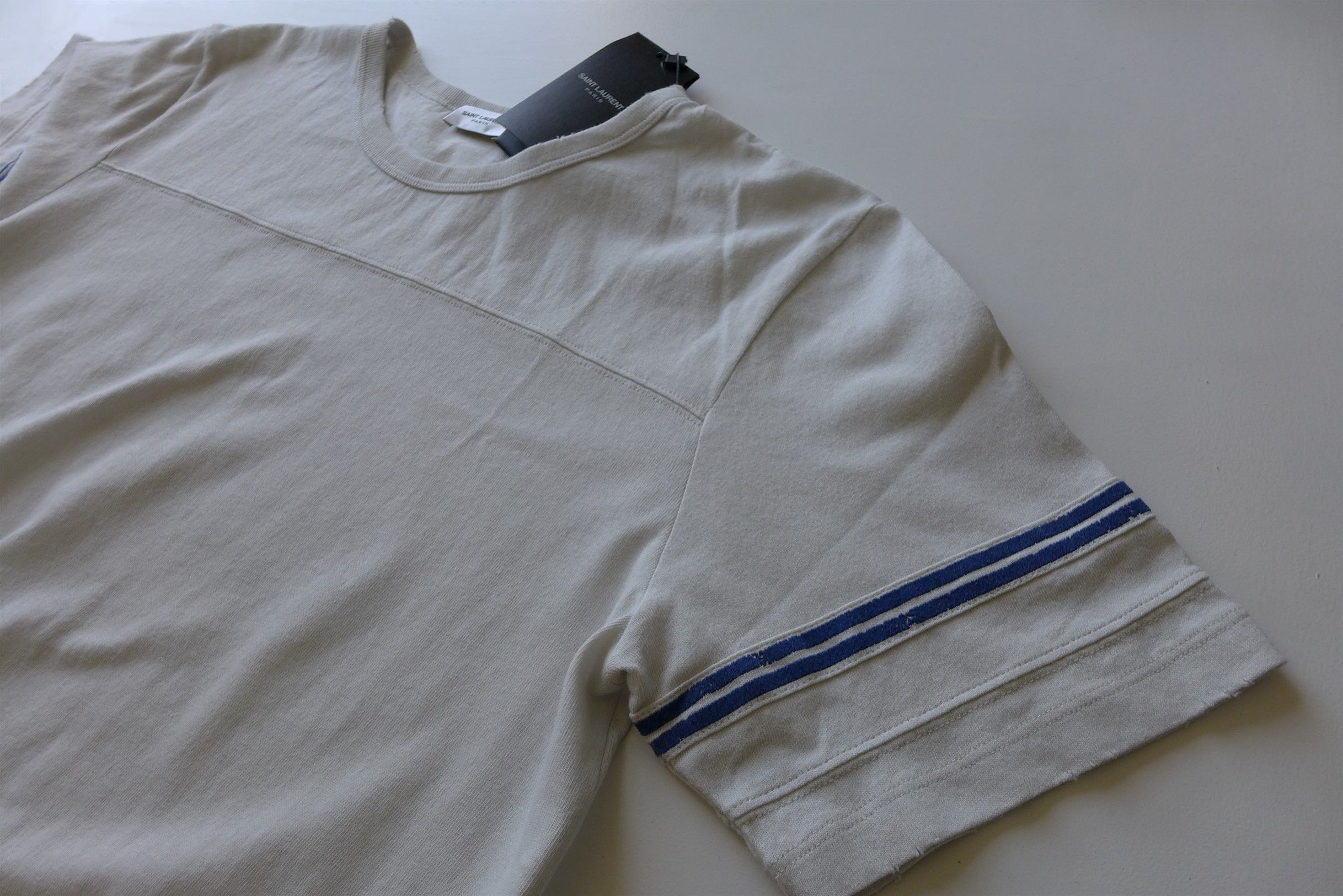 Saint Laurent Paris Saint Laurent 50s Signature Print Destroyed T-shirt Size US S / EU 44-46 / 1 - 4 Thumbnail