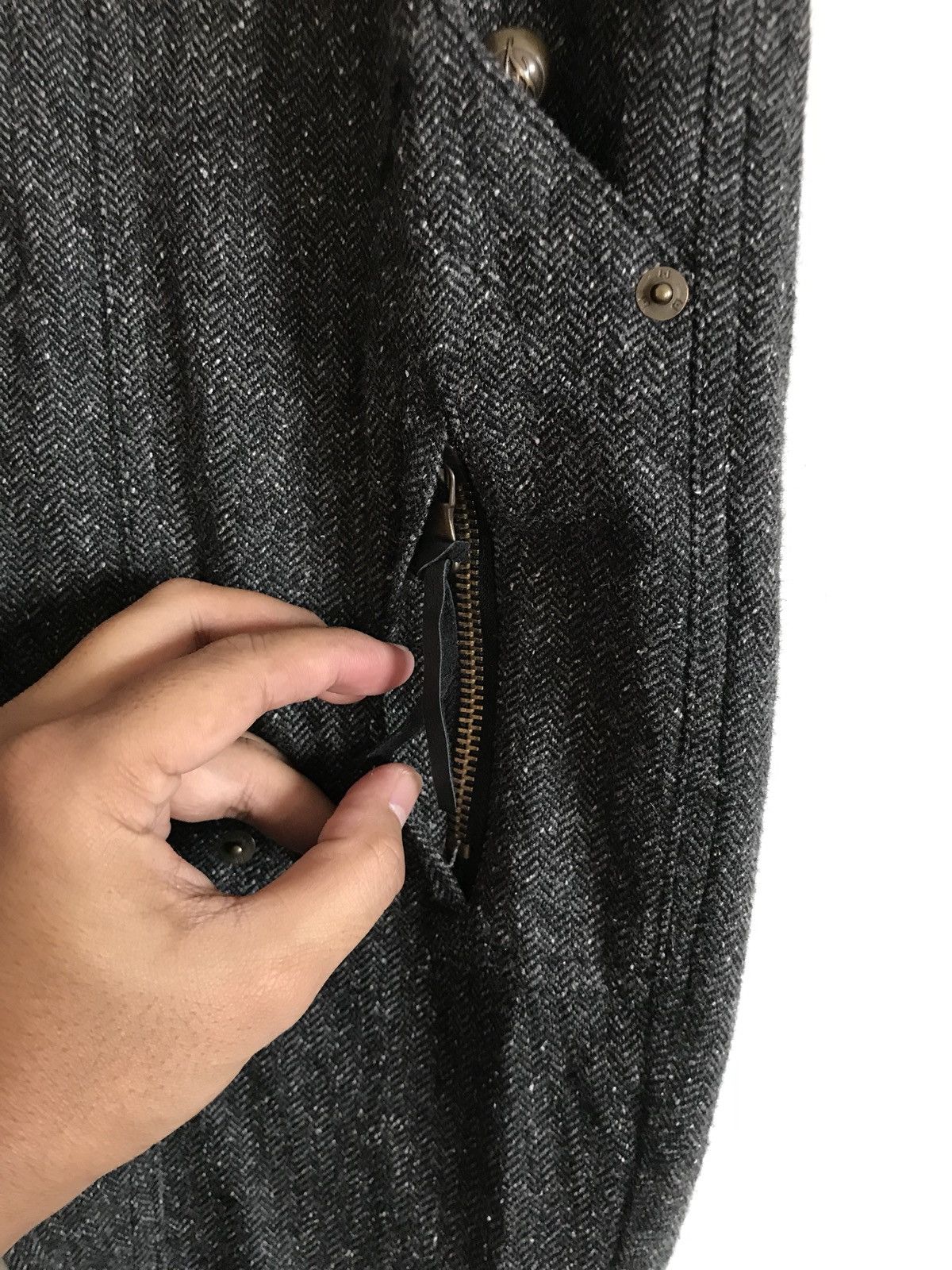 Designer × Japanese Brand L.J Herringbone Cropped Buckle Wool Trousers Size US 28 / EU 44 - 9 Thumbnail