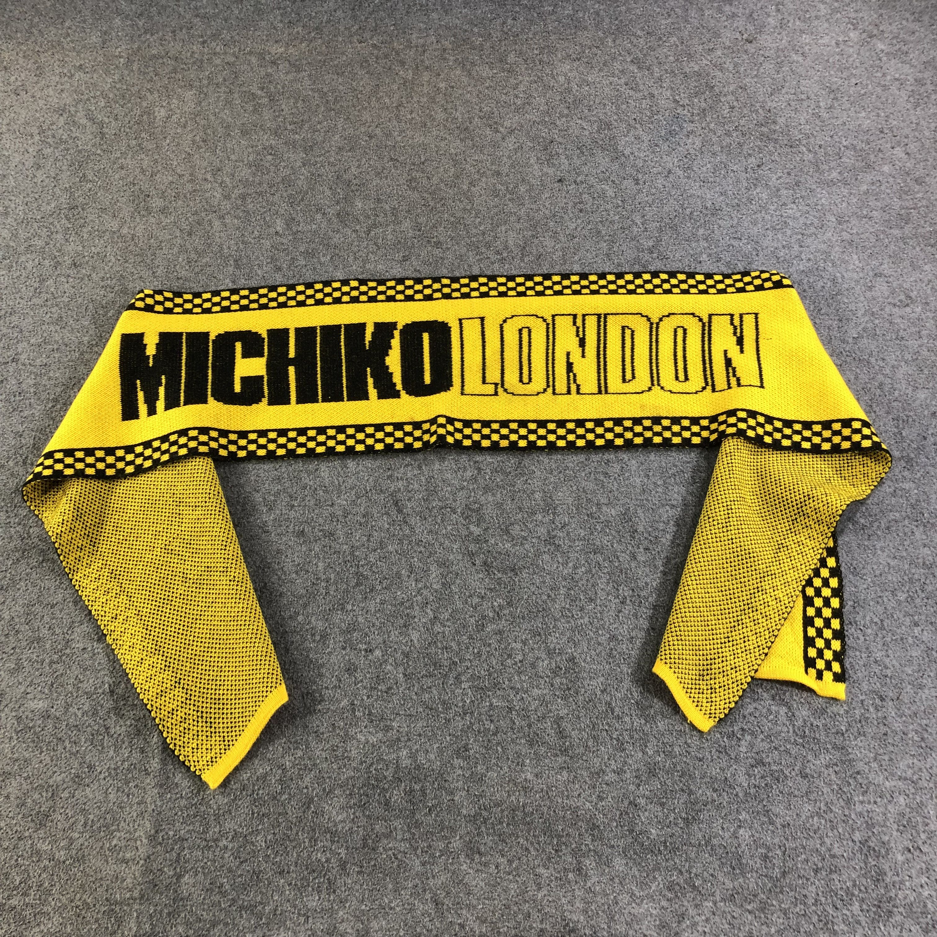 Michiko Koshino Michiko London Yellow Wool Scarf Muffler V1345 Size ONE SIZE - 2 Thumbnail