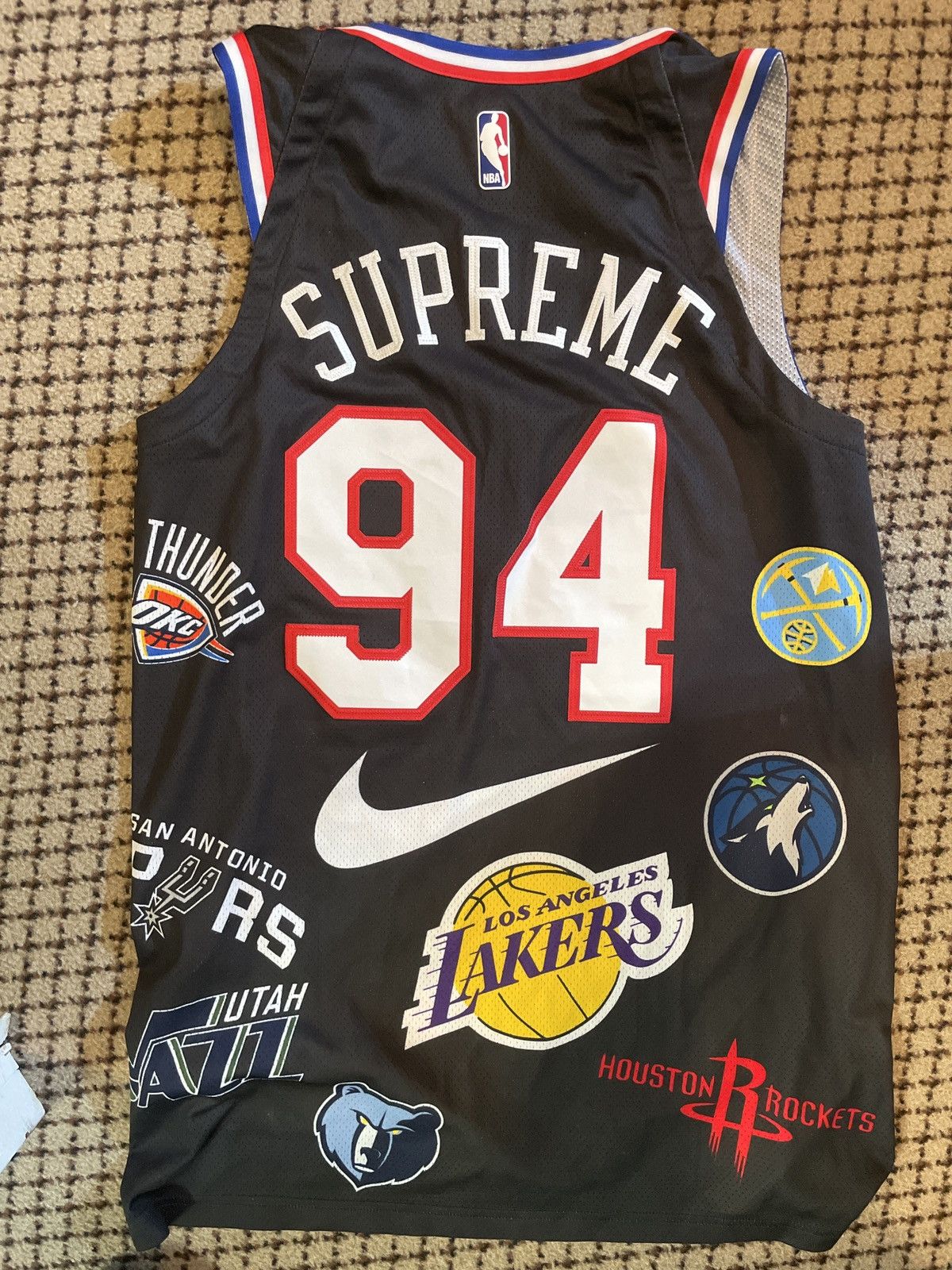 Camiseta supreme fashion x nba