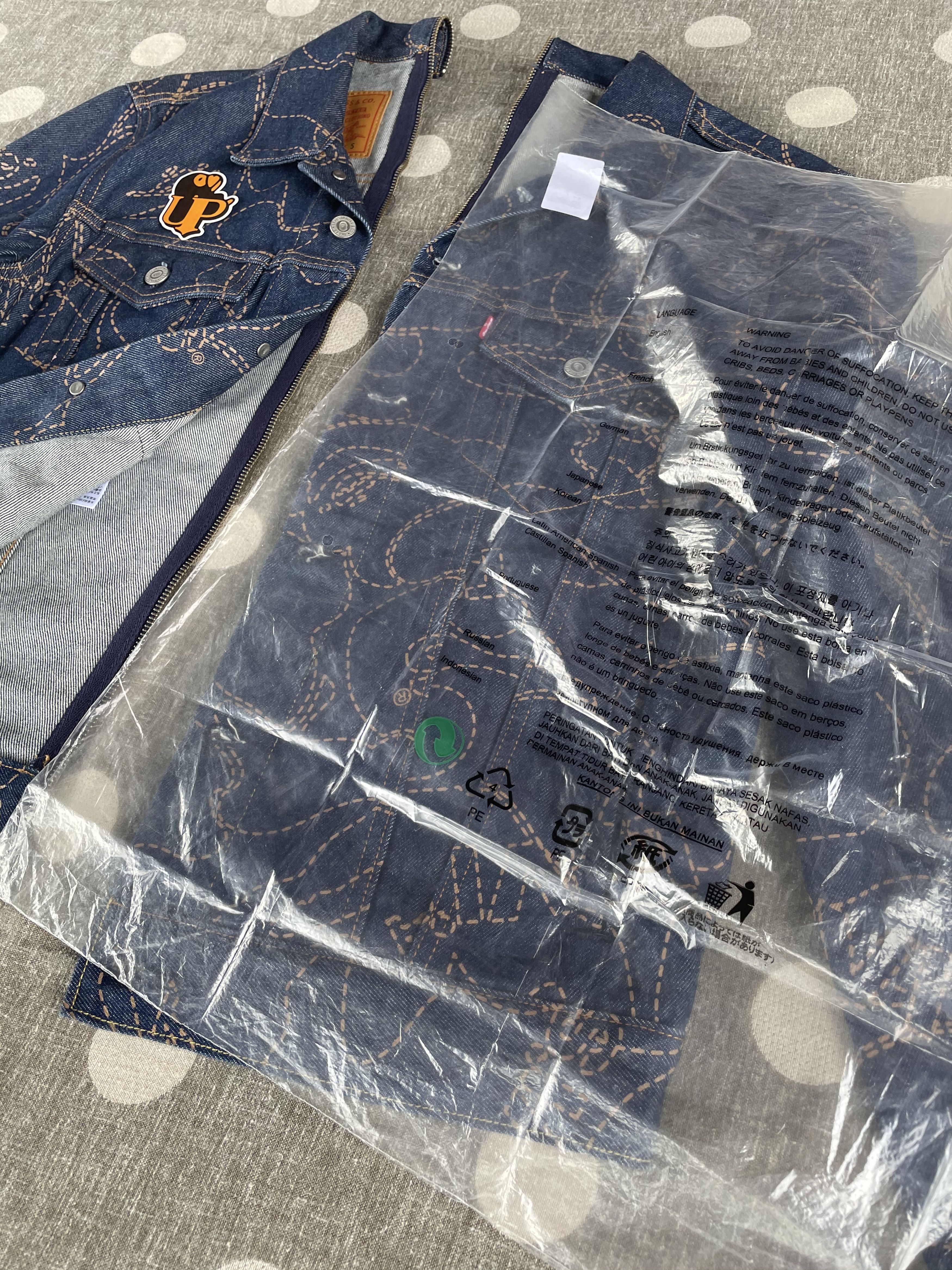Bape × Levi's BAPE x LEVI’S SPLIT TRUCKER JACKET Size US S / EU 44-46 / 1 - 6 Thumbnail