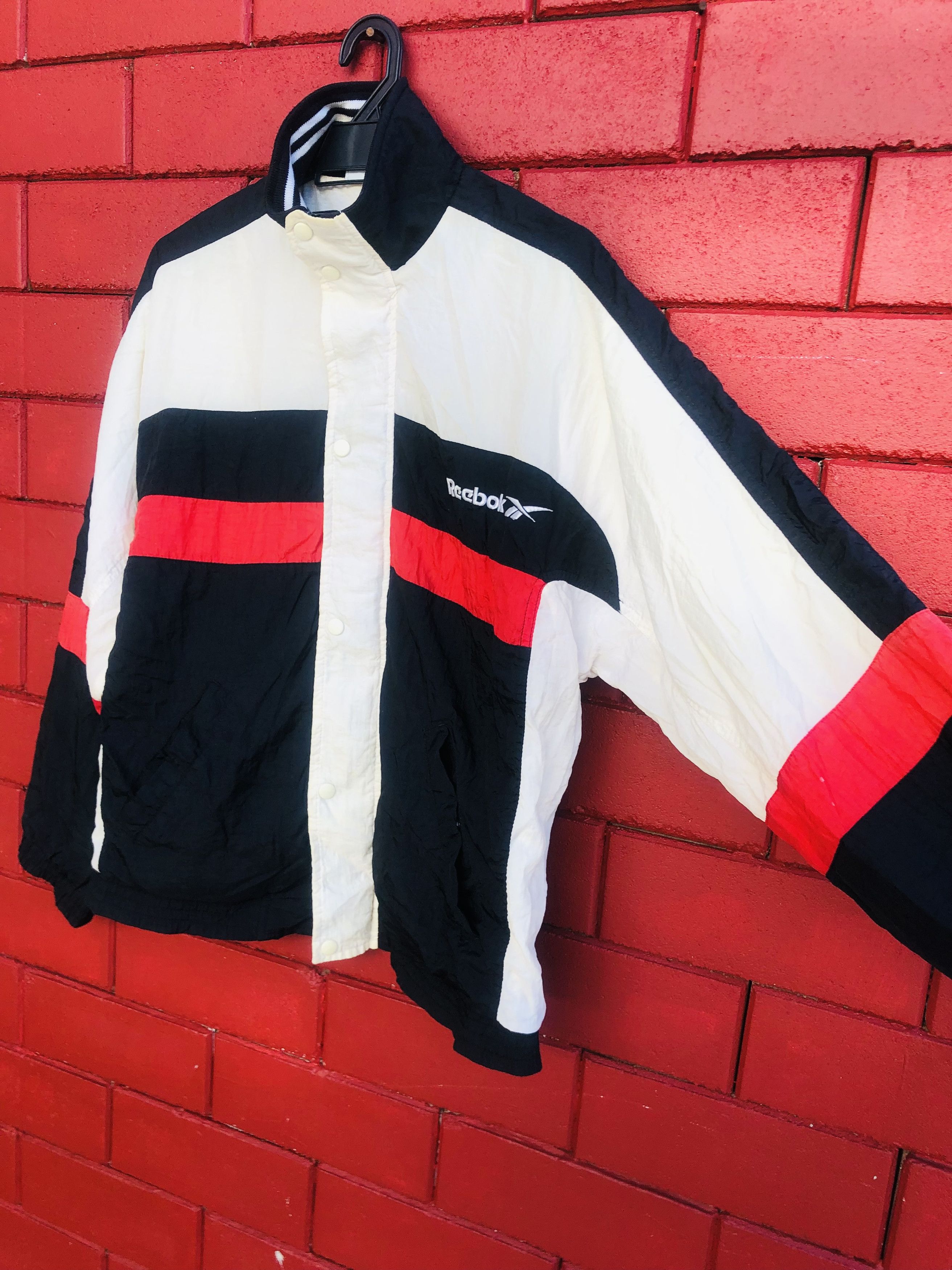 Japanese Brand × Reebok × Vintage Vintage Reebok Multicolour Streetwear Fashion Styy Size US M / EU 48-50 / 2 - 5 Thumbnail