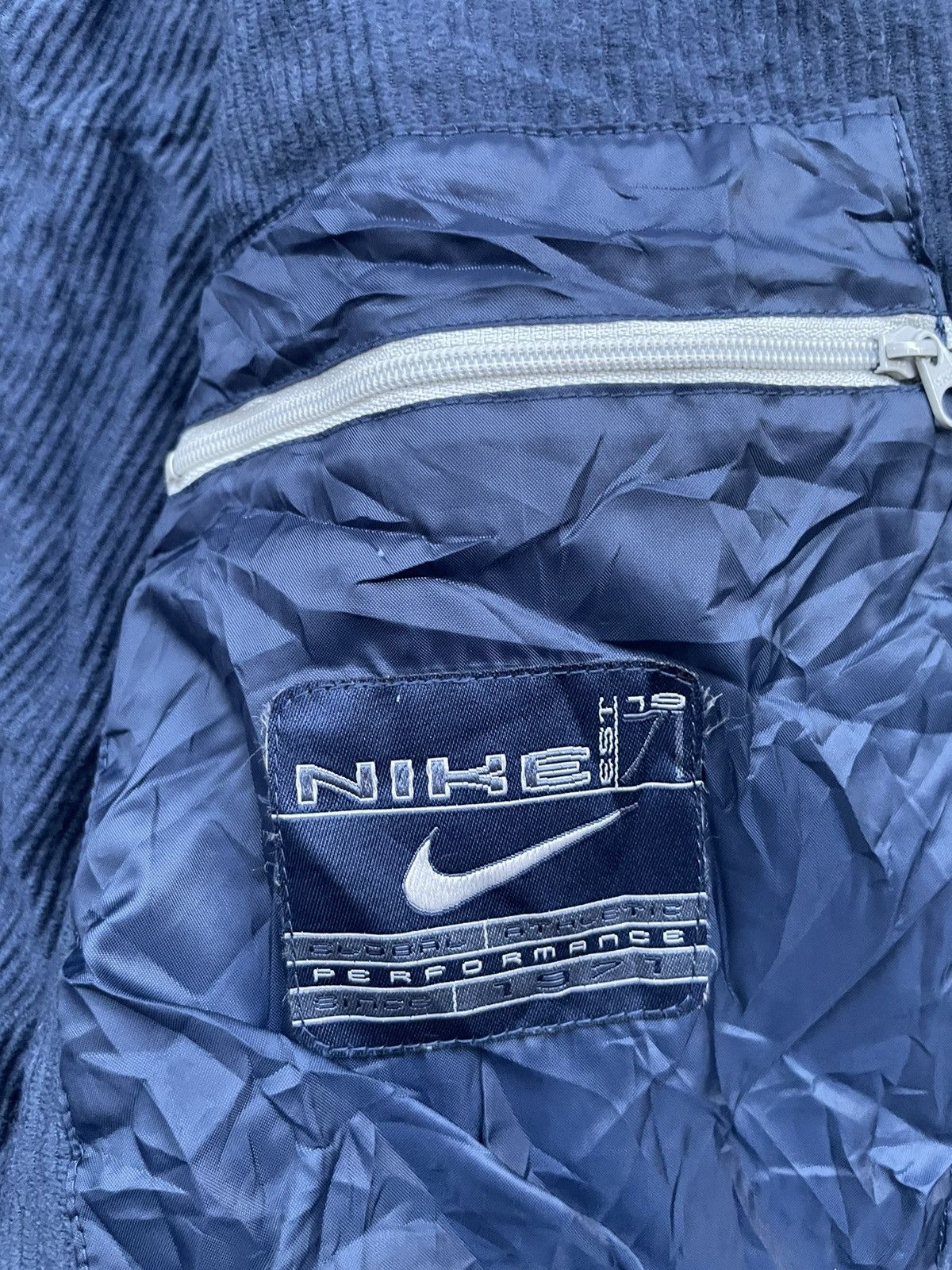 Nike Vintage Nike Jacket Size US L / EU 52-54 / 3 - 13 Thumbnail