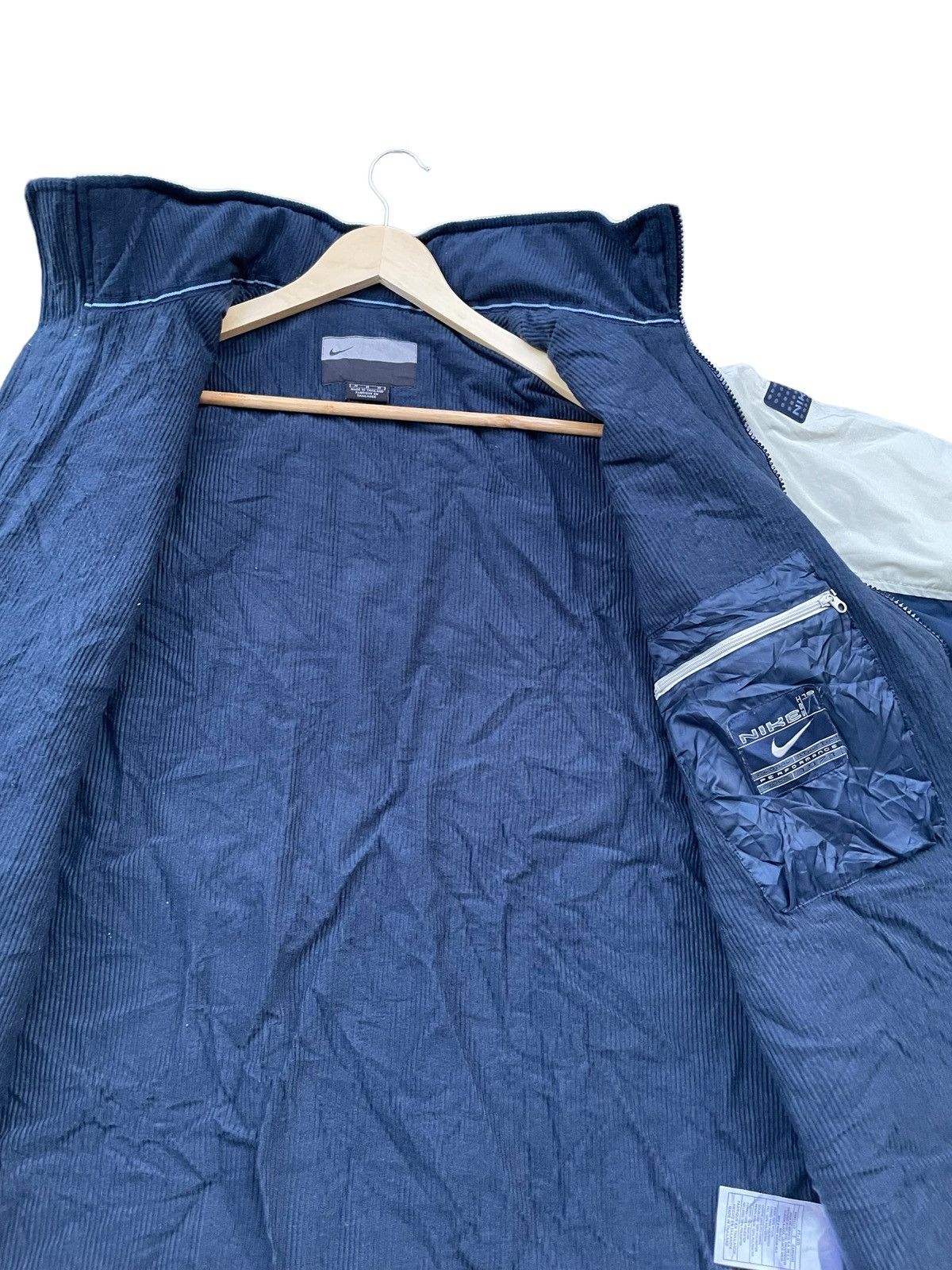 Nike Vintage Nike Jacket Size US L / EU 52-54 / 3 - 10 Thumbnail