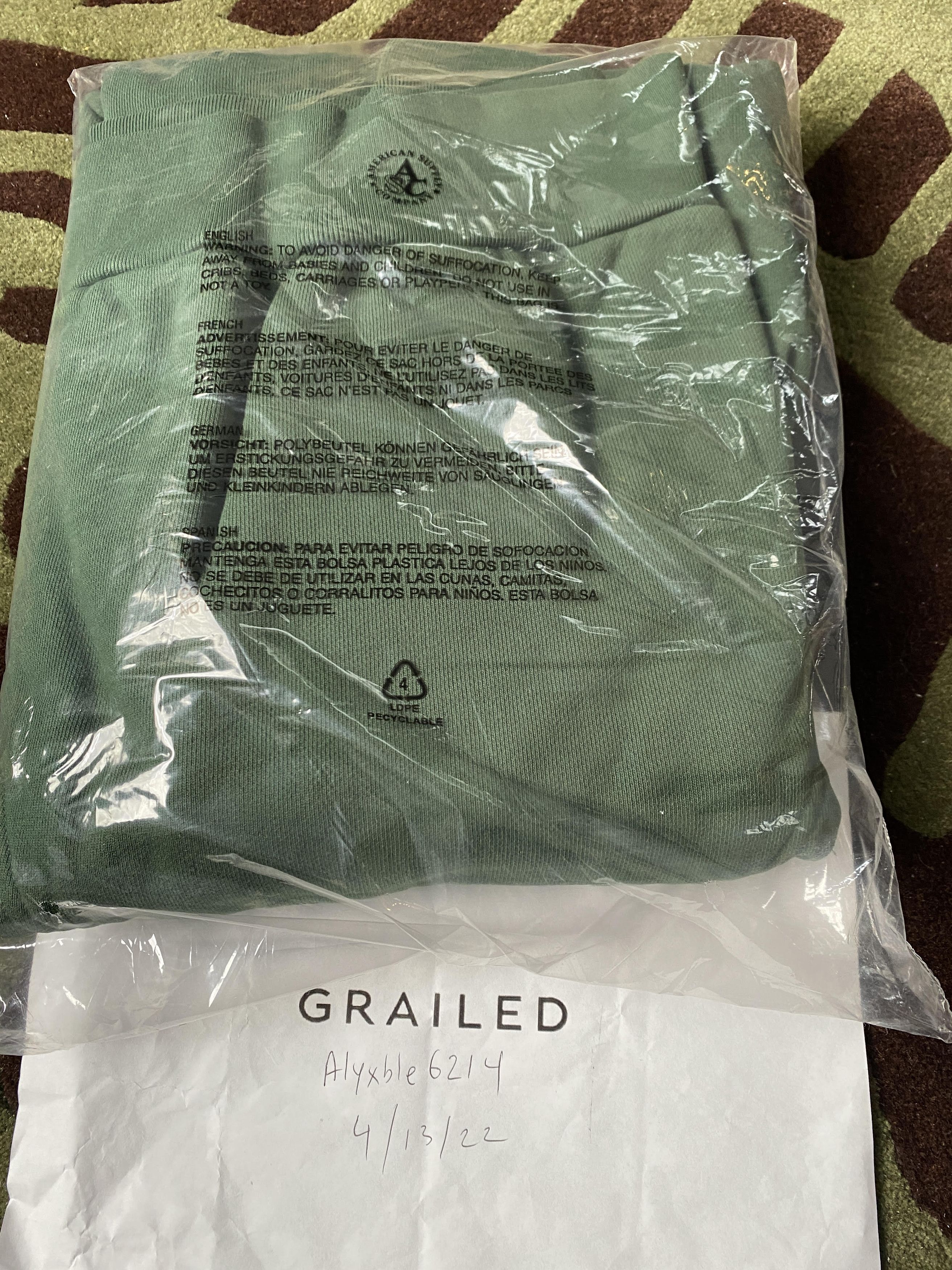 Holiday Brand Holiday Brand NY to LA green forest hoodie brockhampton Size US L / EU 52-54 / 3 - 6 Thumbnail
