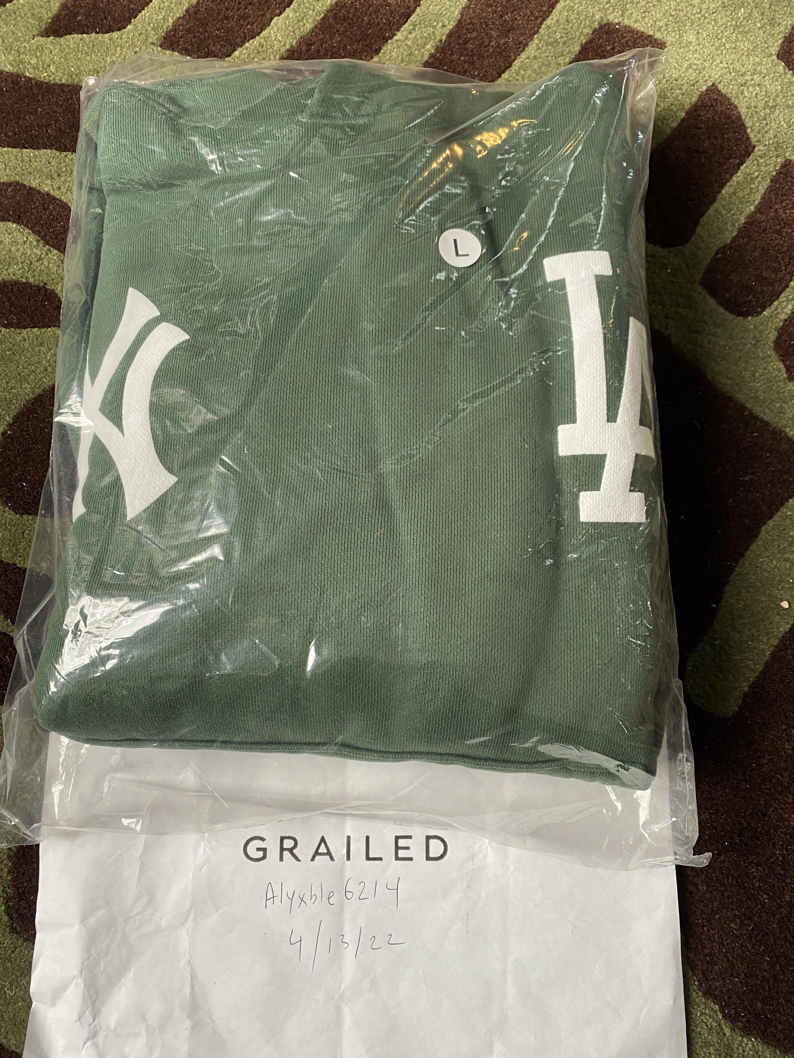 Holiday Brand Holiday Brand NY to LA green forest hoodie brockhampton Size US L / EU 52-54 / 3 - 5 Thumbnail