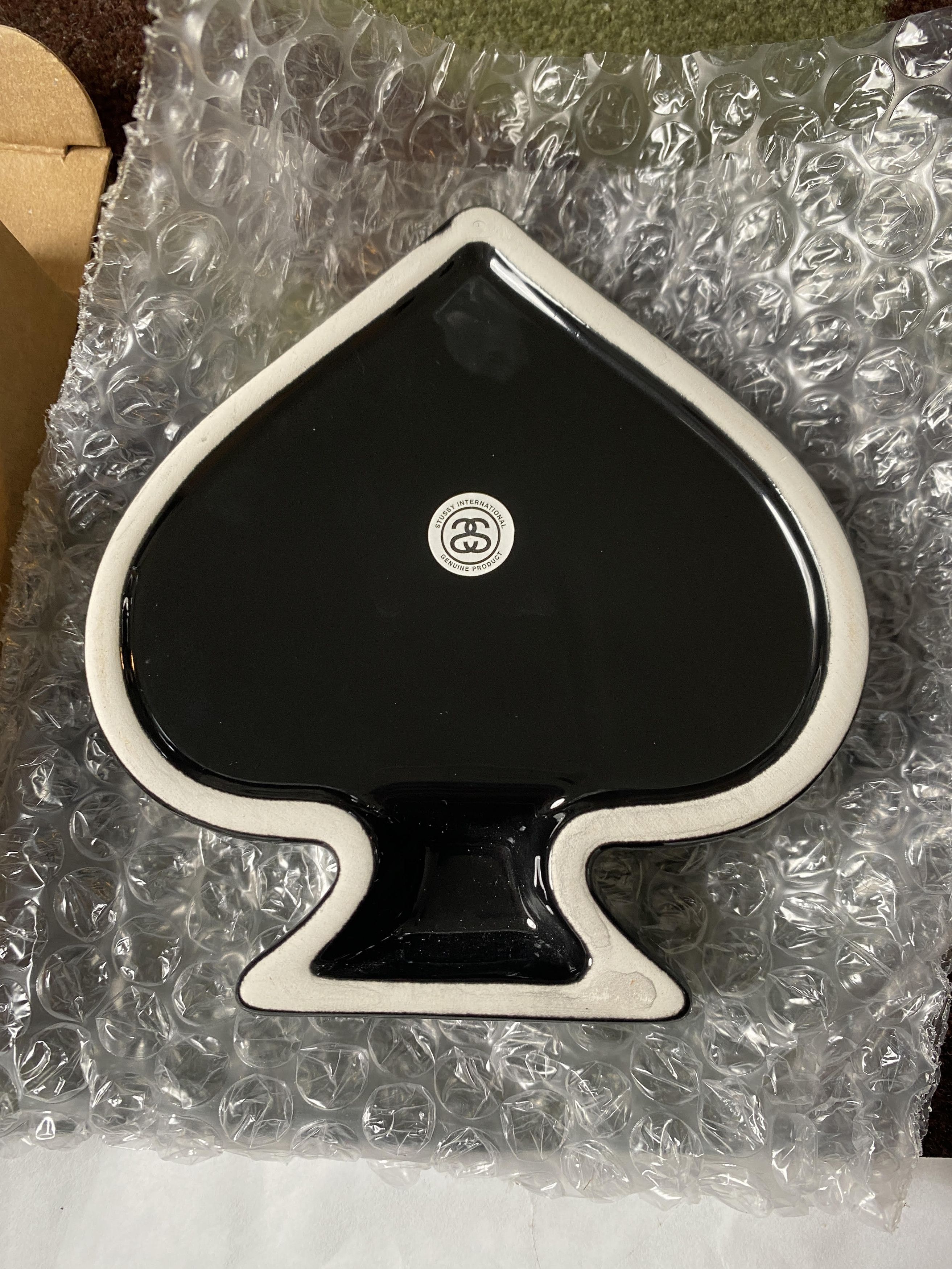 Stussy Stussy Ceramic Spade Ashtray (Black) Size ONE SIZE - 3 Thumbnail