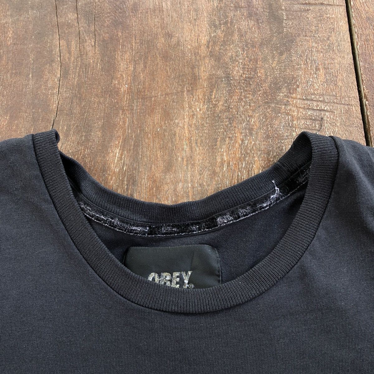 Obey Vintage Thrashed Faded 90s Obey T Shirt Size US XL / EU 56 / 4 - 3 Thumbnail