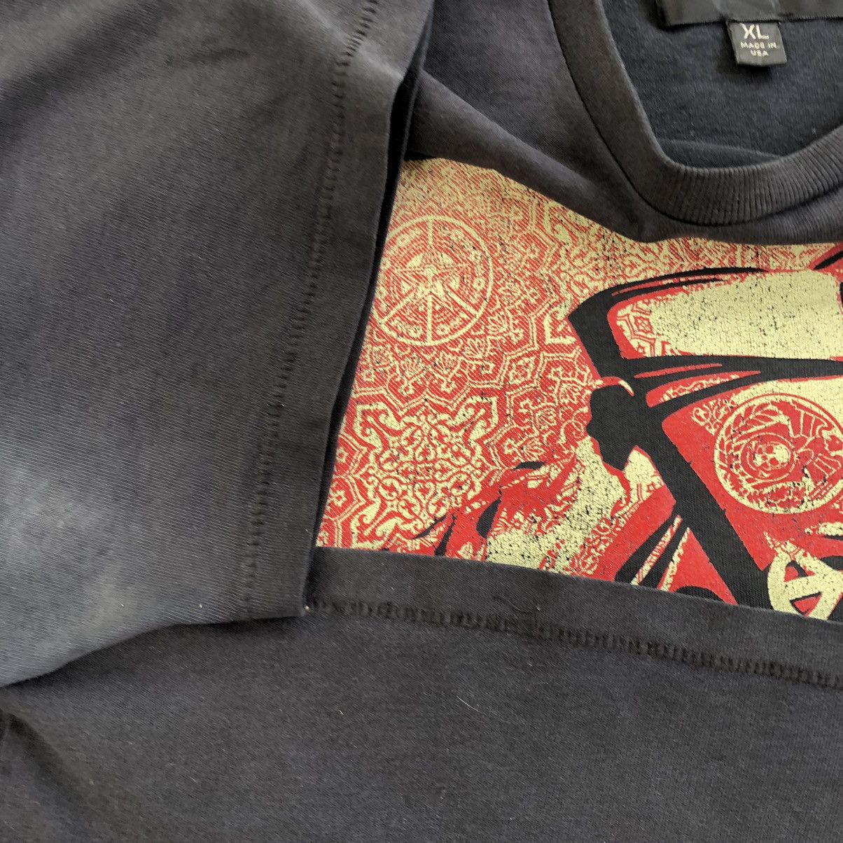 Obey Vintage Thrashed Faded 90s Obey T Shirt Size US XL / EU 56 / 4 - 8 Thumbnail
