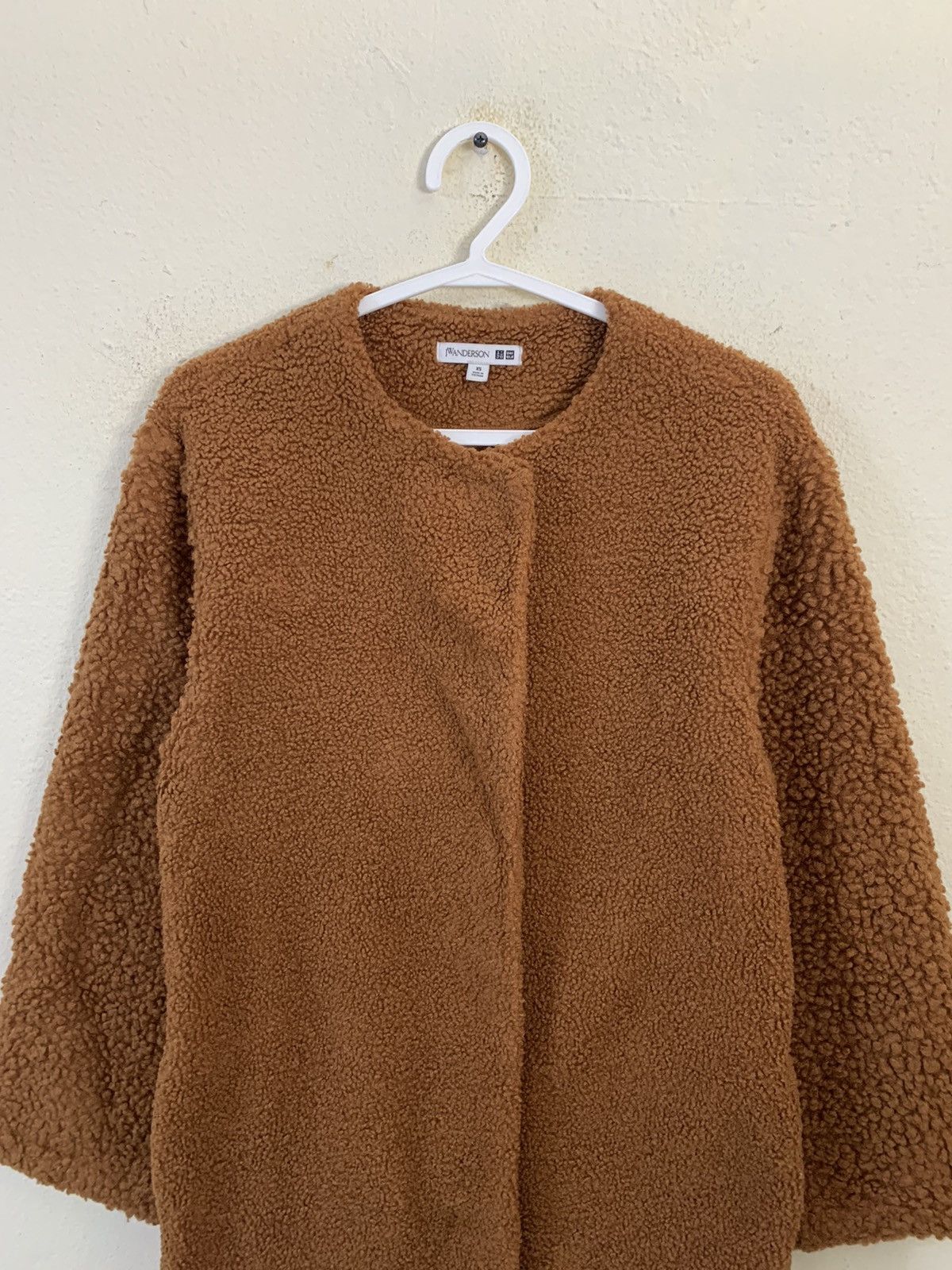 JW Anderson × Uniqlo JW Anderson x Uniqlo Sherpa Dress Jacket Size XS / US 0-2 / IT 36-38 - 4 Thumbnail