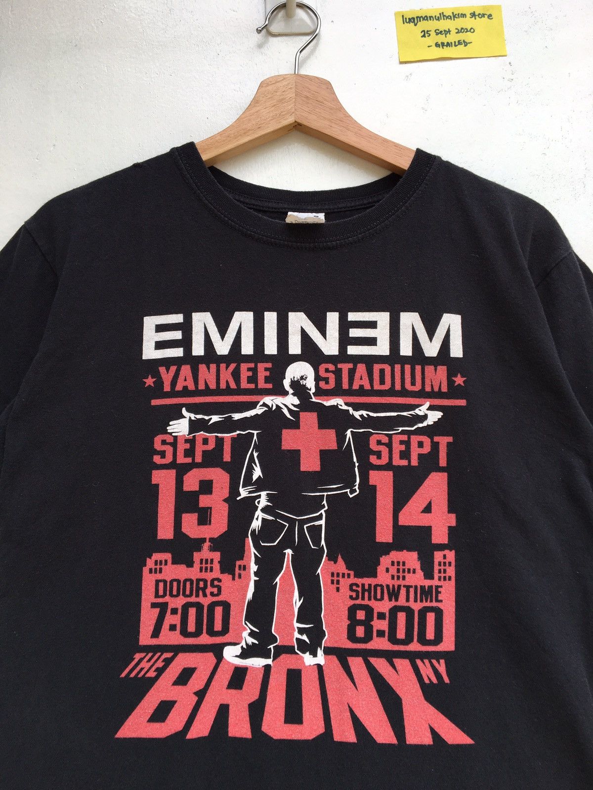 Eminem Rare EMINEM Concert Tour Yankee Stadium 13 14 Sept Tshirt Size US M / EU 48-50 / 2 - 1 Thumbnail