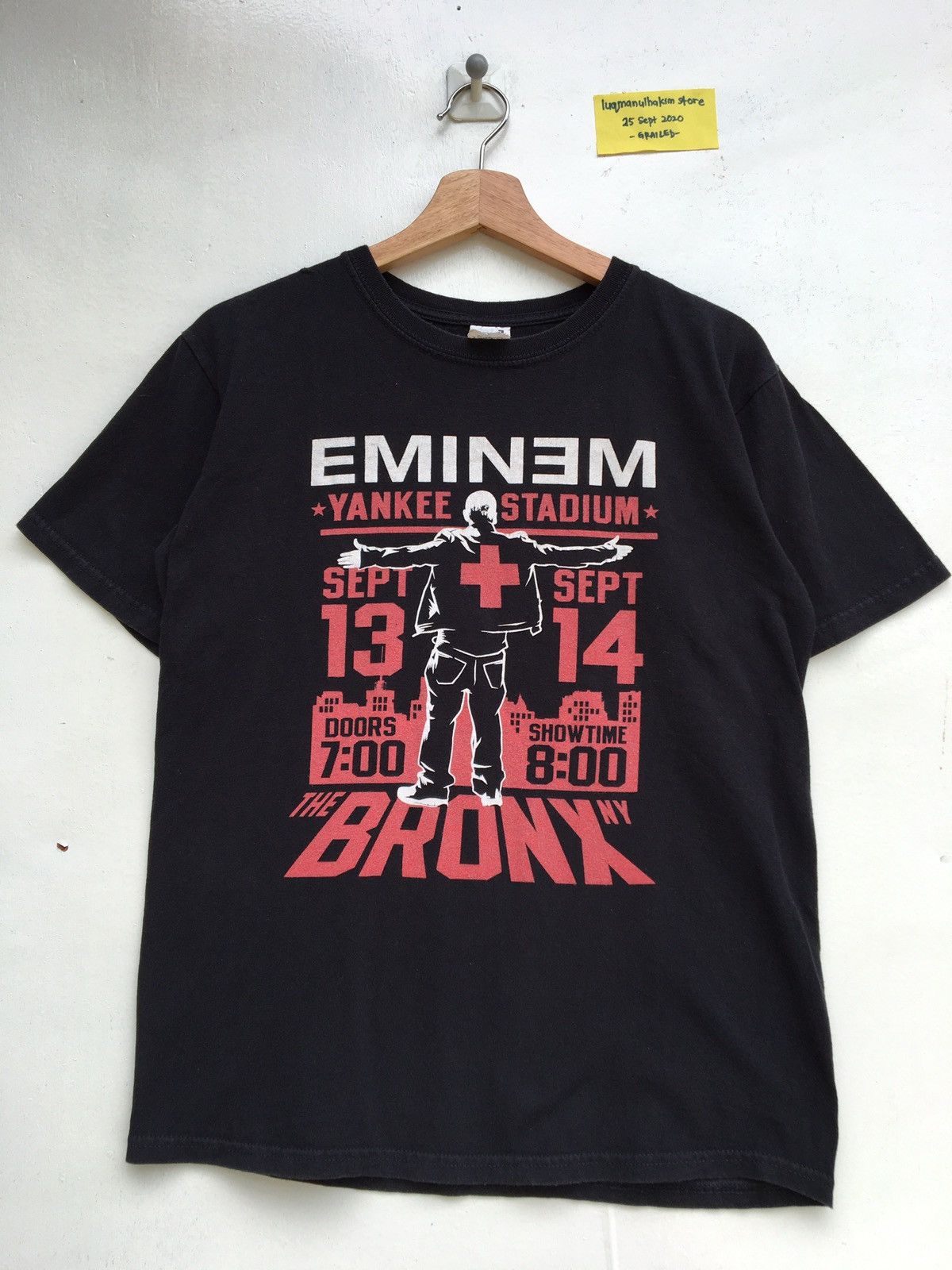 Eminem Rare EMINEM Concert Tour Yankee Stadium 13 14 Sept Tshirt Size US M / EU 48-50 / 2 - 2 Thumbnail