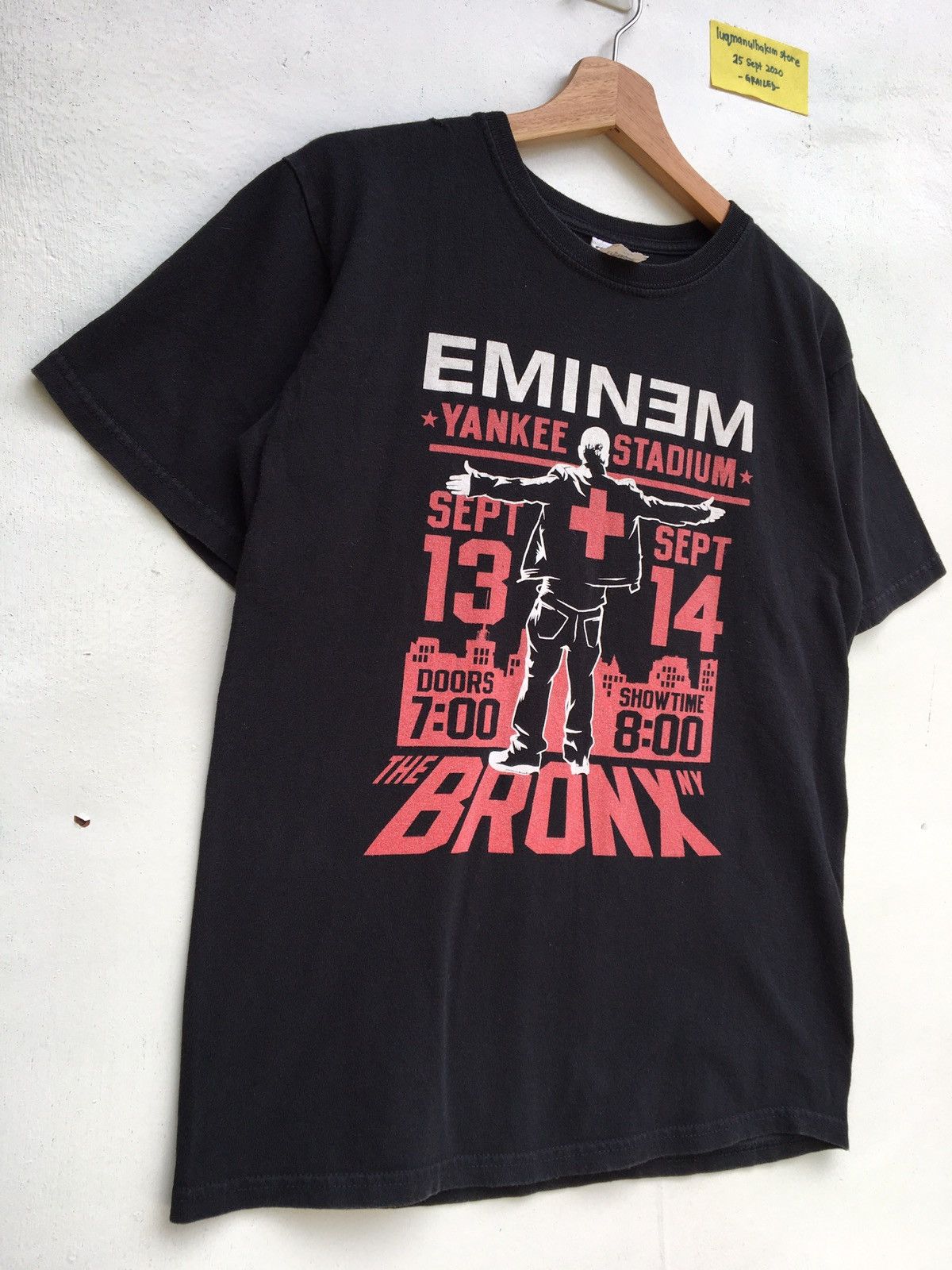 Eminem Rare EMINEM Concert Tour Yankee Stadium 13 14 Sept Tshirt Size US M / EU 48-50 / 2 - 3 Thumbnail