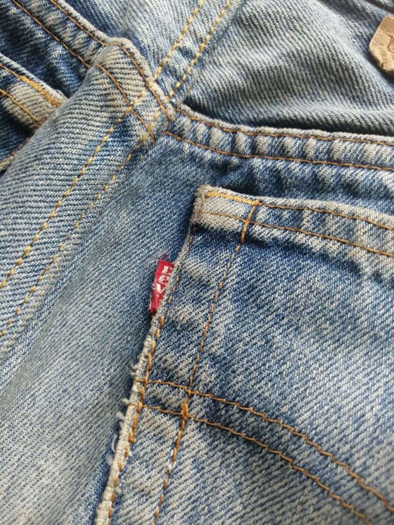 Levi's Vintage Clothing Vintage 90s Levi's 501 Jeans Hardcore Distressed Denim Size US 31 - 14 Thumbnail