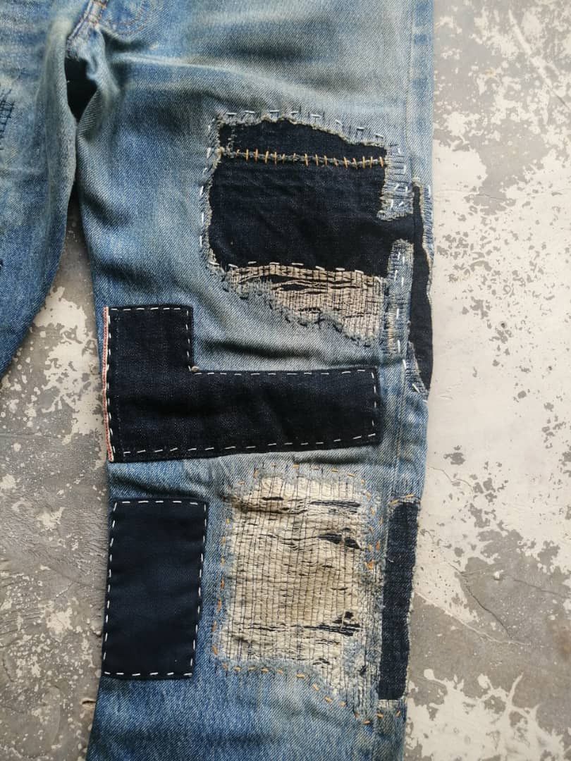Levi's Vintage Clothing Vintage 90s Levi's 501 Jeans Hardcore Distressed Denim Size US 31 - 6 Thumbnail