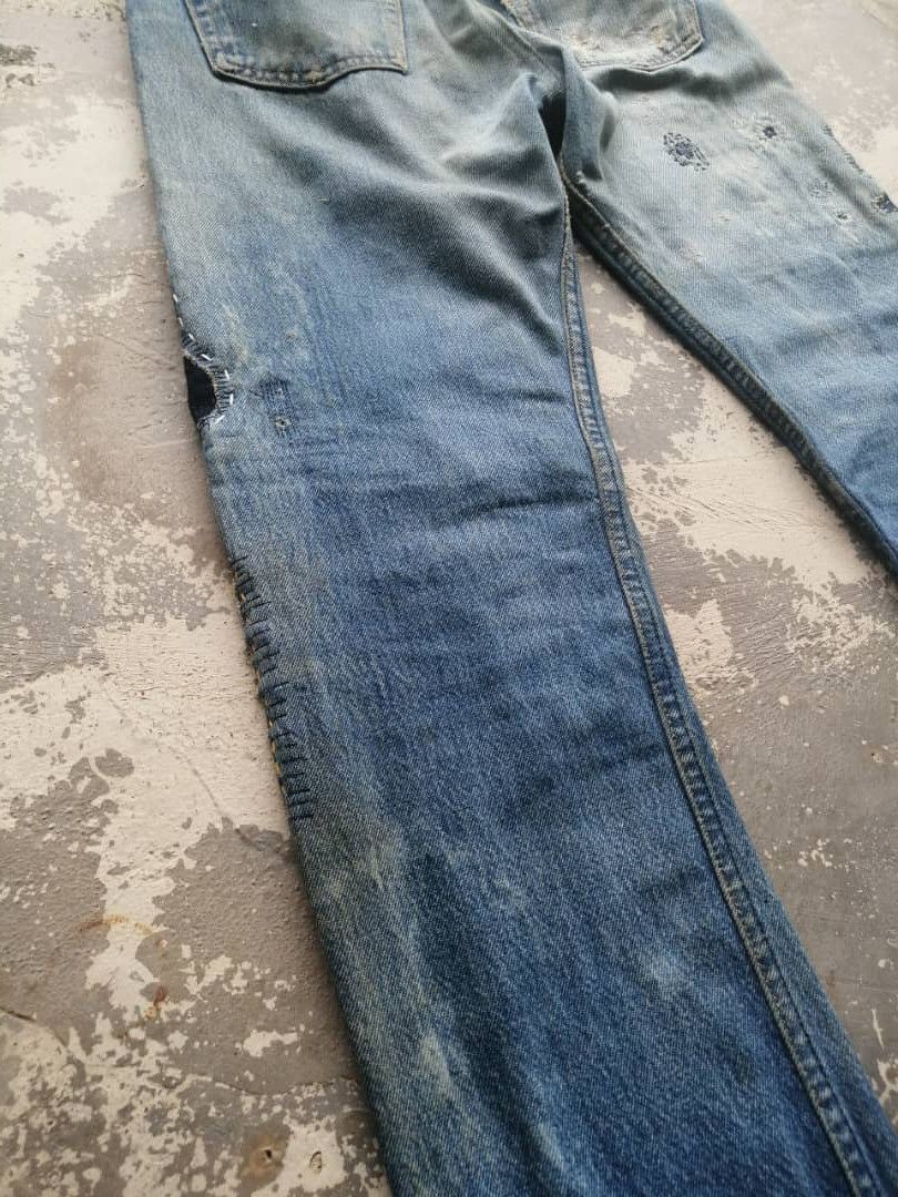 Levi's Vintage Clothing Vintage 90s Levi's 501 Jeans Hardcore Distressed Denim Size US 31 - 16 Thumbnail
