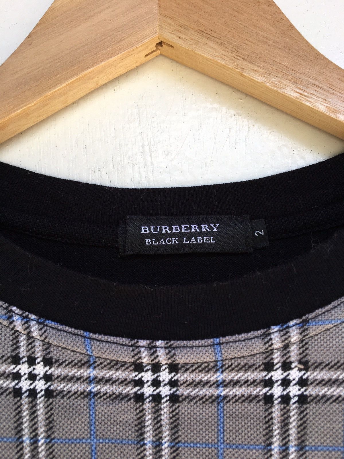 Burberry Burberry Nova Check Vintage Black Label Tshirt Size US S / EU 44-46 / 1 - 5 Thumbnail