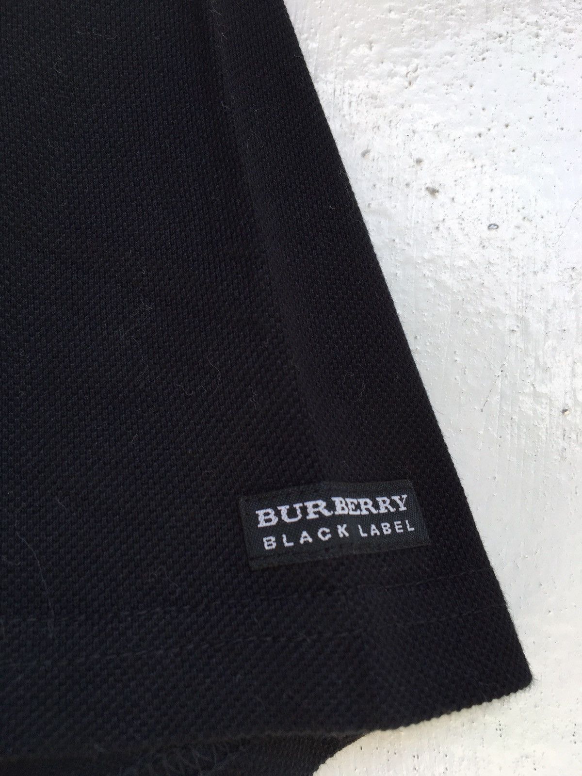 Burberry Burberry Nova Check Vintage Black Label Tshirt Size US S / EU 44-46 / 1 - 8 Thumbnail