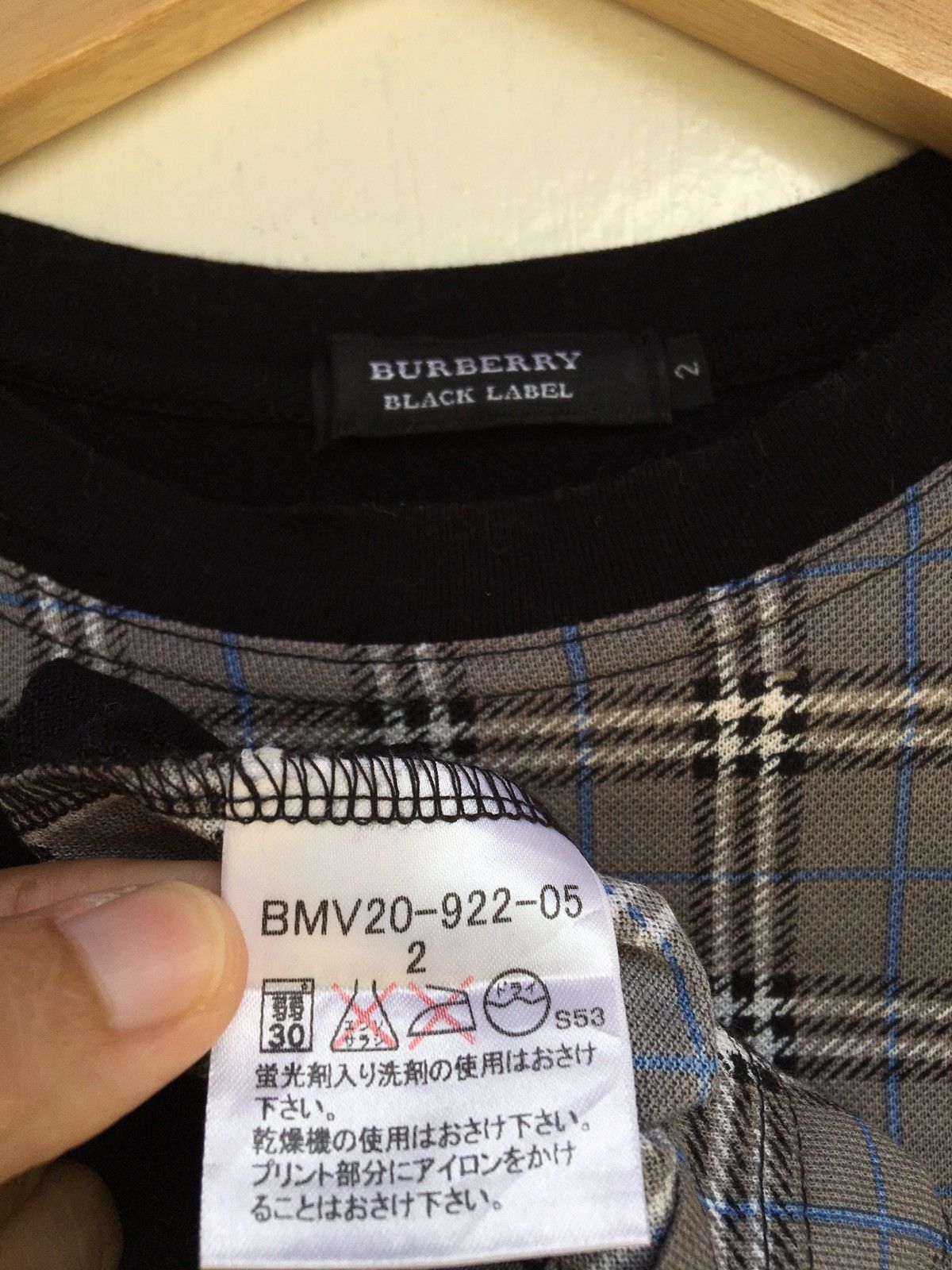 Burberry Burberry Nova Check Vintage Black Label Tshirt Size US S / EU 44-46 / 1 - 12 Thumbnail