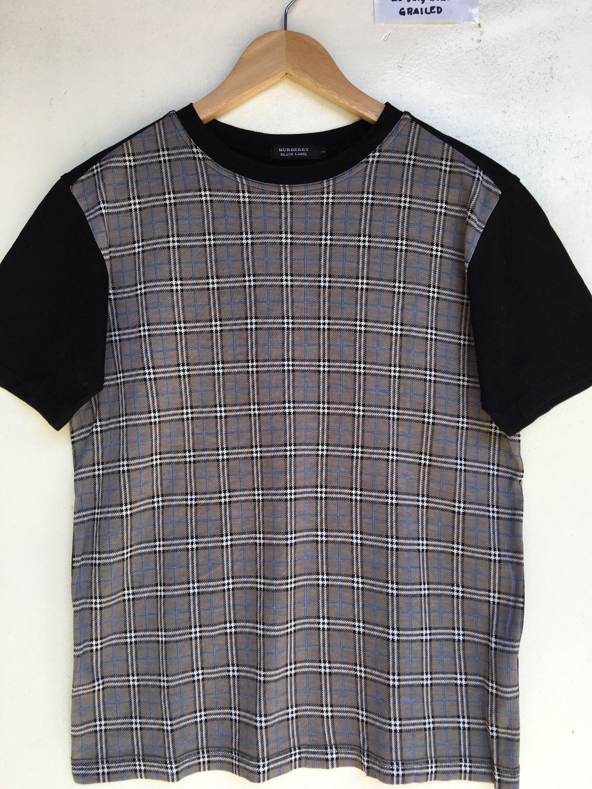 Burberry Burberry Nova Check Vintage Black Label Tshirt Size US S / EU 44-46 / 1 - 4 Thumbnail