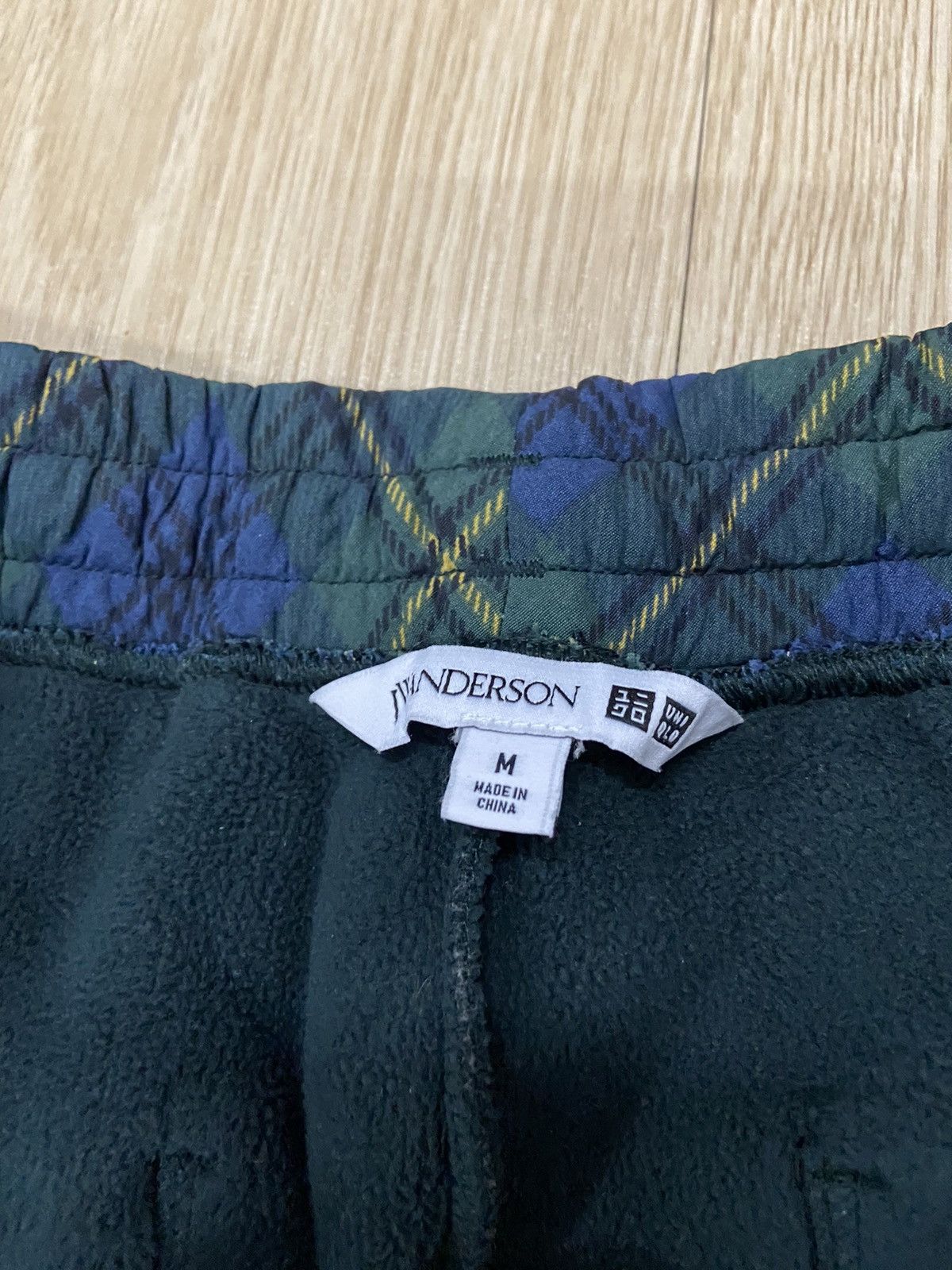 JW Anderson × Uniqlo Uniqlo x J.W. Anderson Olive Green fleece pant Size US 30 / EU 46 - 3 Thumbnail