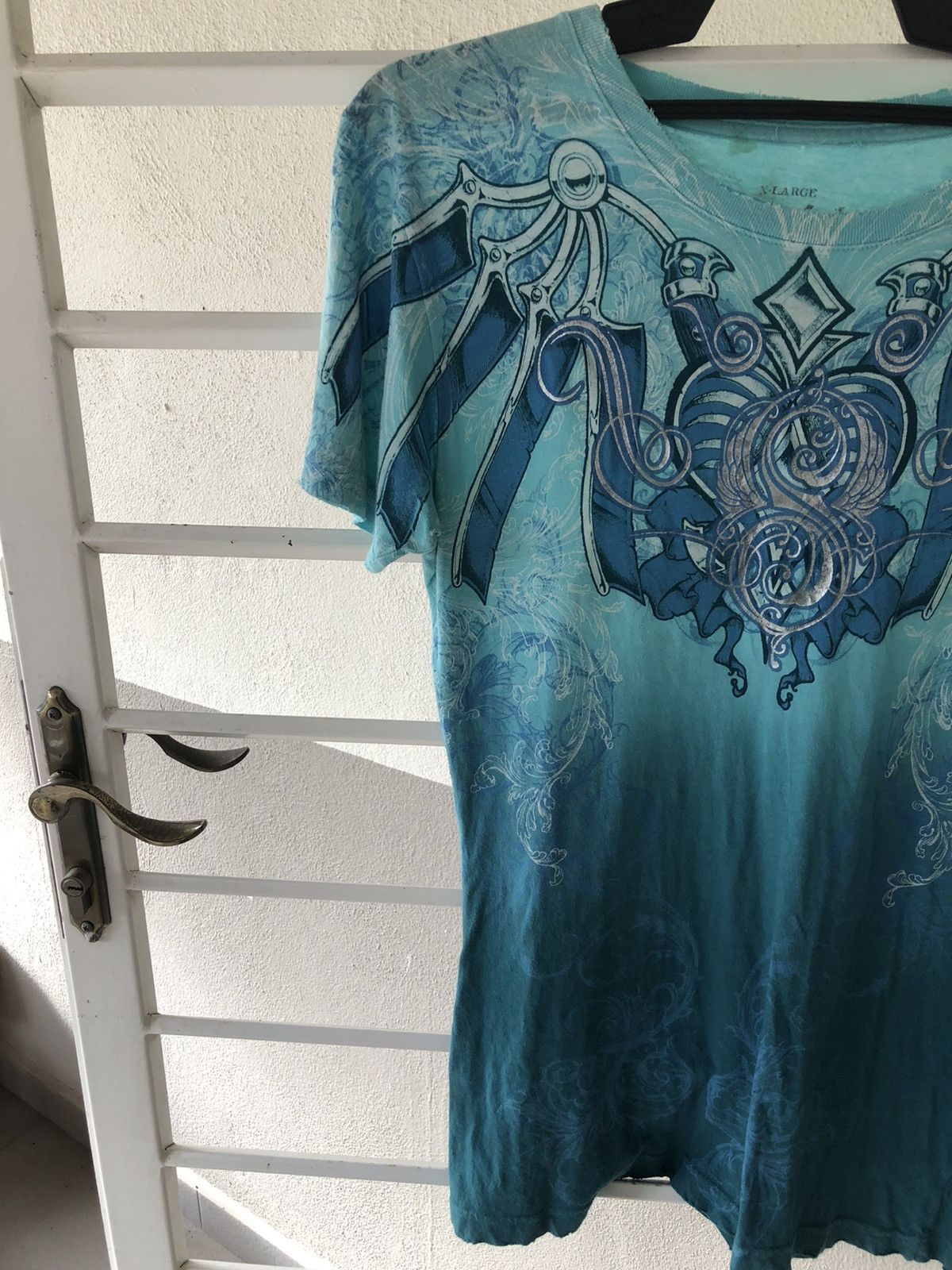 Sintul by affliction distressed Tshirt