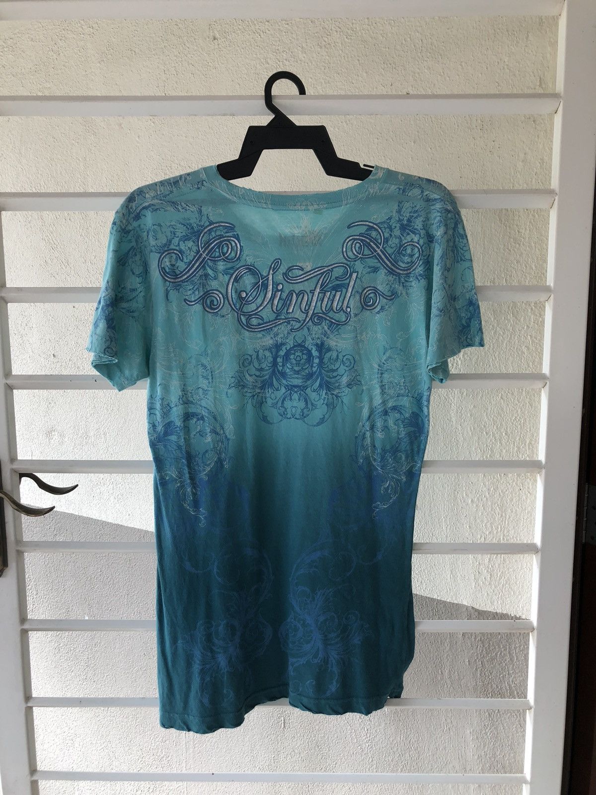 Sintul by affliction distressed Tshirt