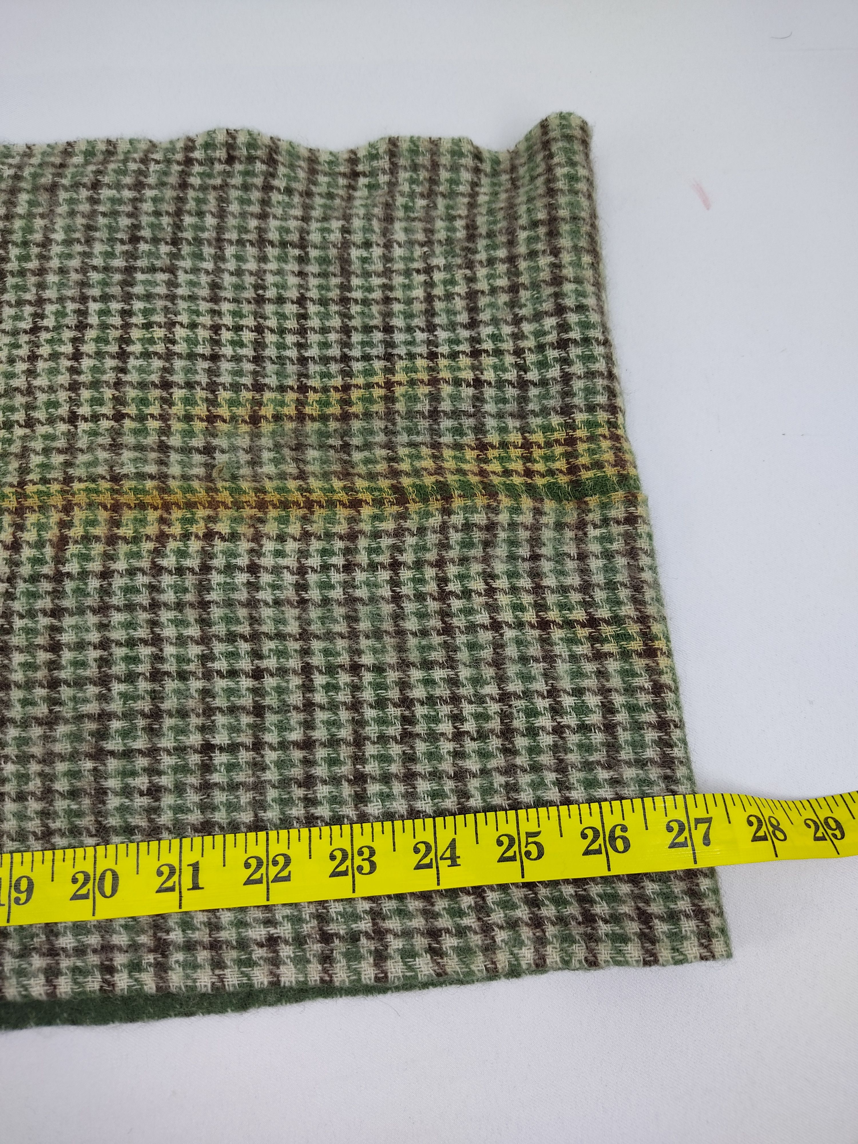 Designer Pierre Balmain Muffler Scarf Vent Vert Plaid Check Size ONE SIZE - 6 Thumbnail