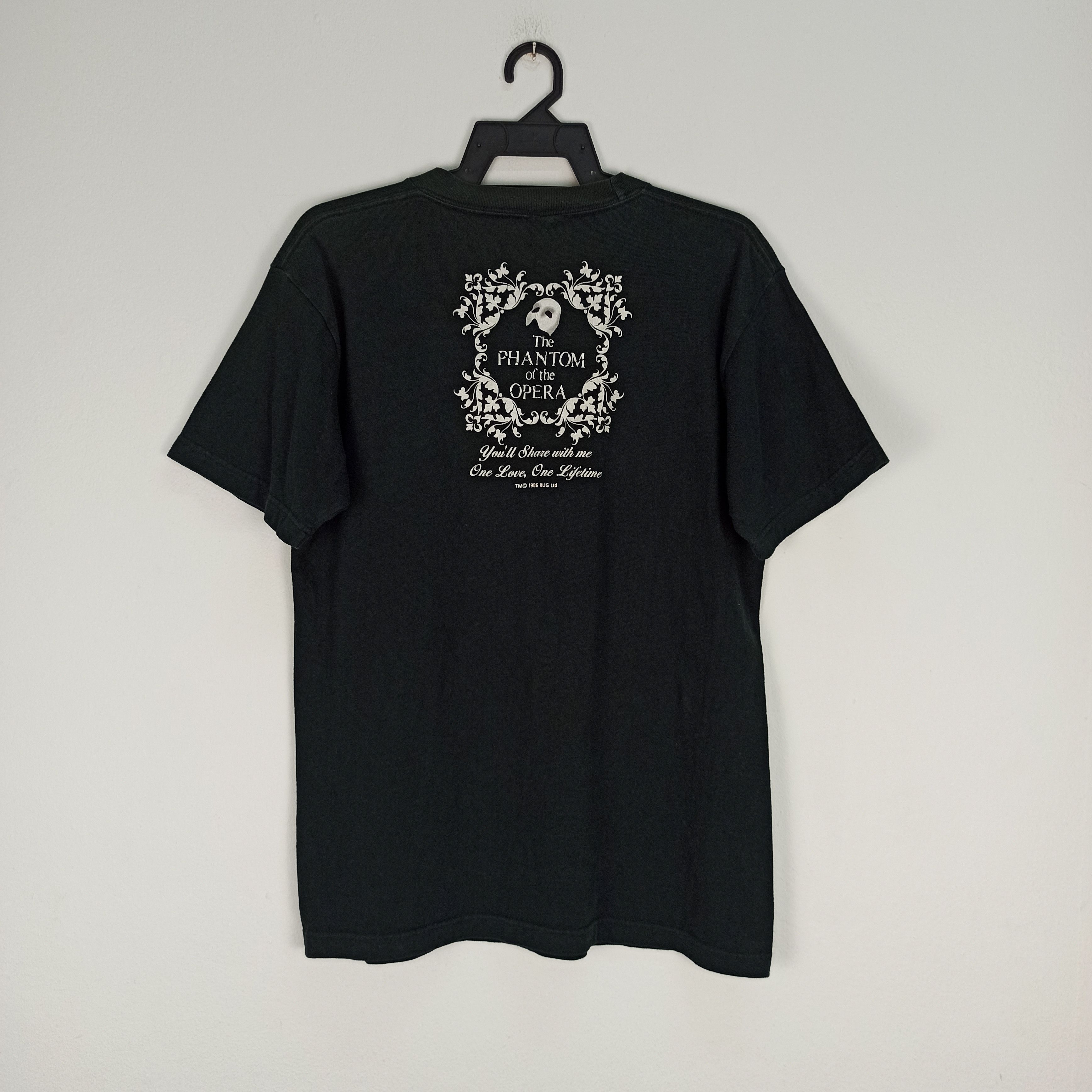 Other Rare 1986 The Phantom Of The Opera musical tee Size US M / EU 48-50 / 2 - 1 Thumbnail